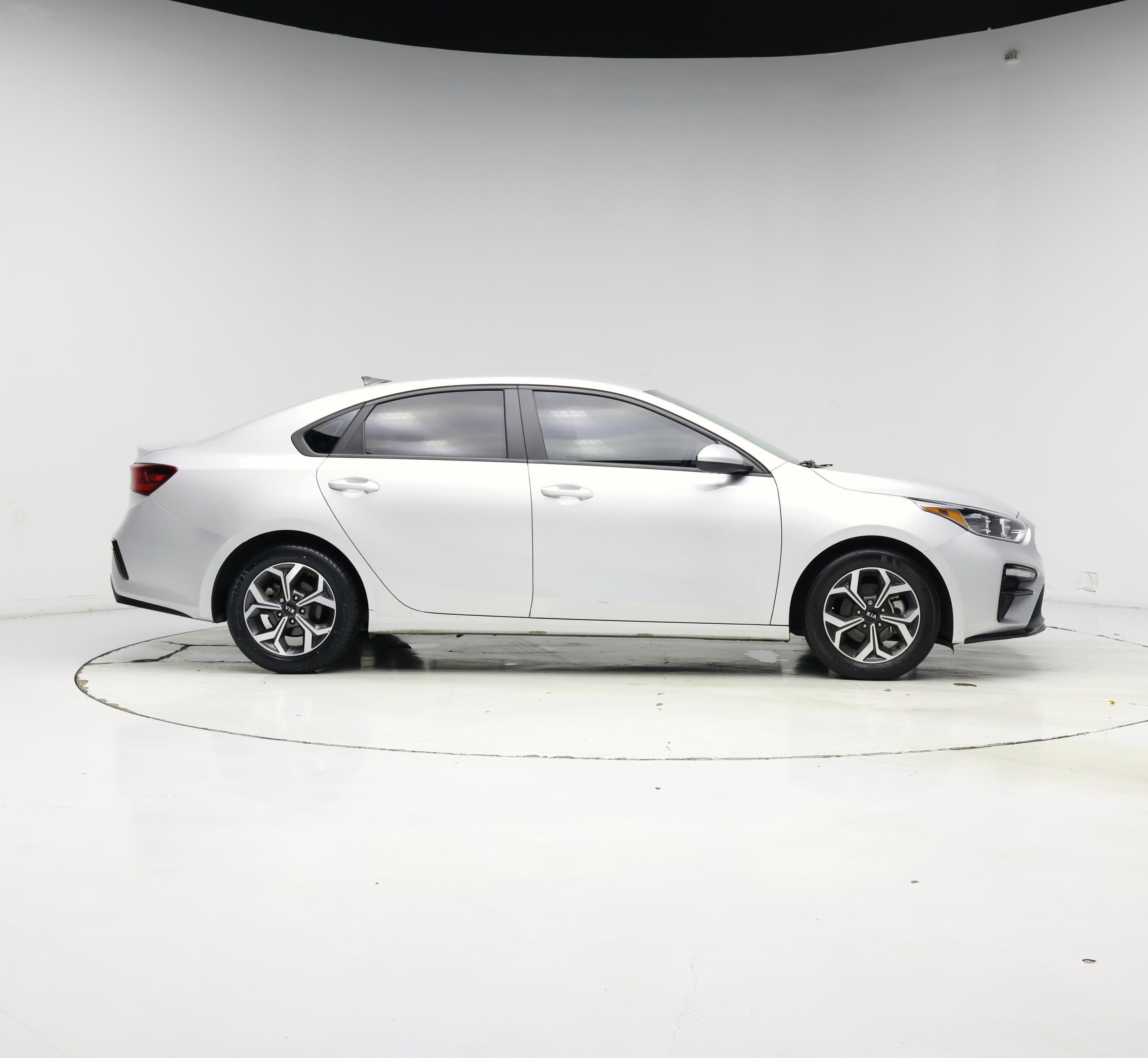 Thumbnail: 2021 Kia Forte - 7