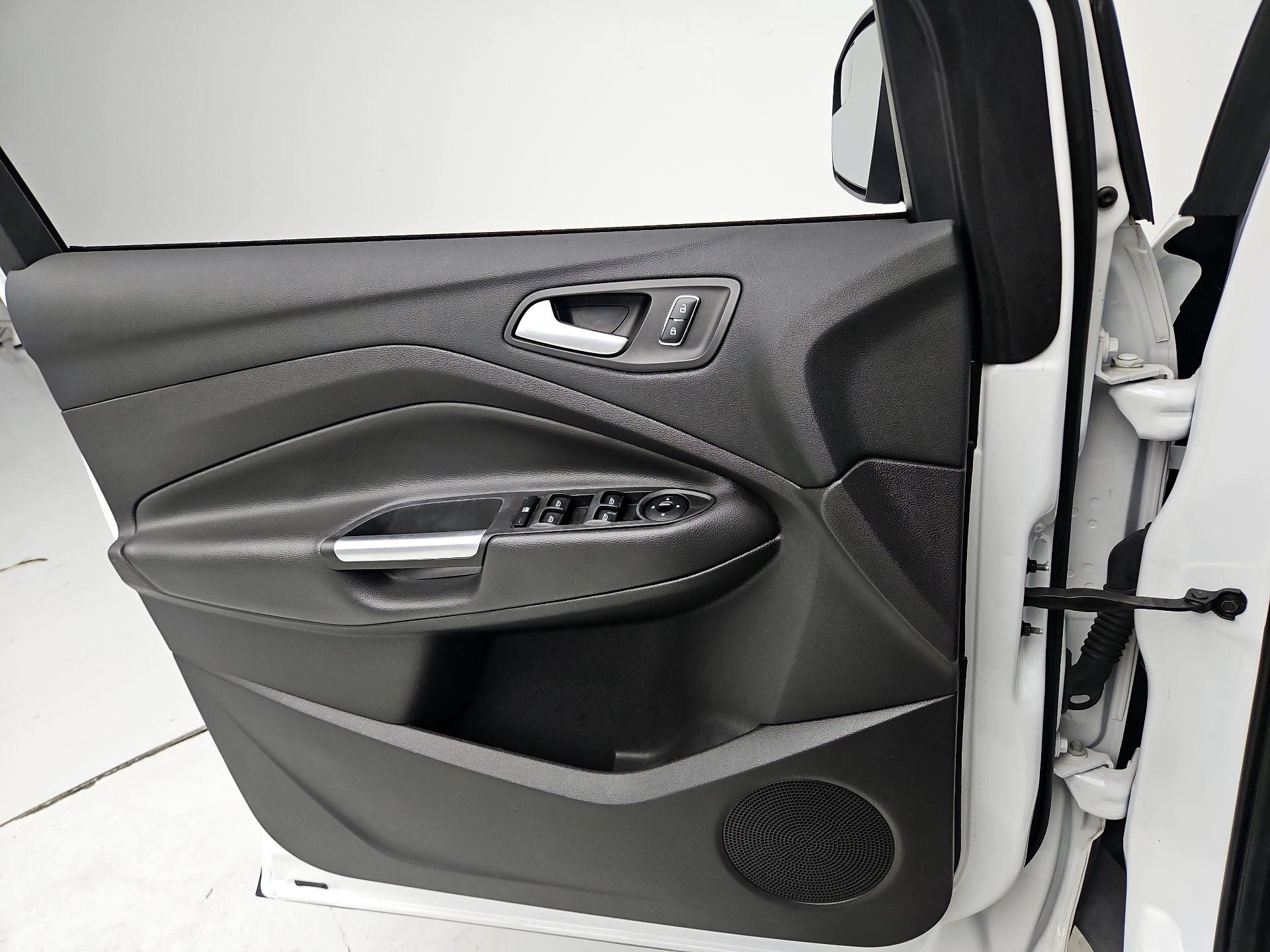 Thumbnail: 2015 Ford Escape - 12