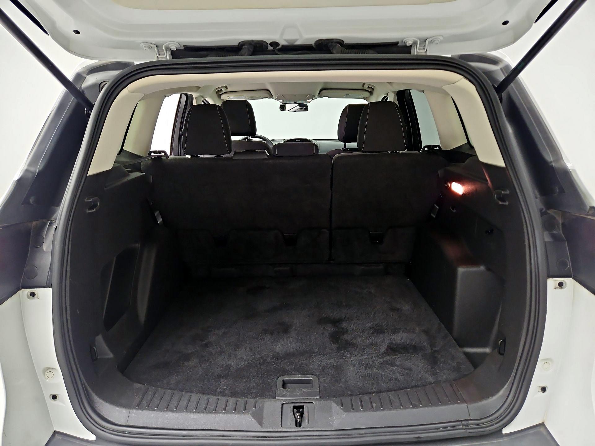 Thumbnail: 2015 Ford Escape - 20
