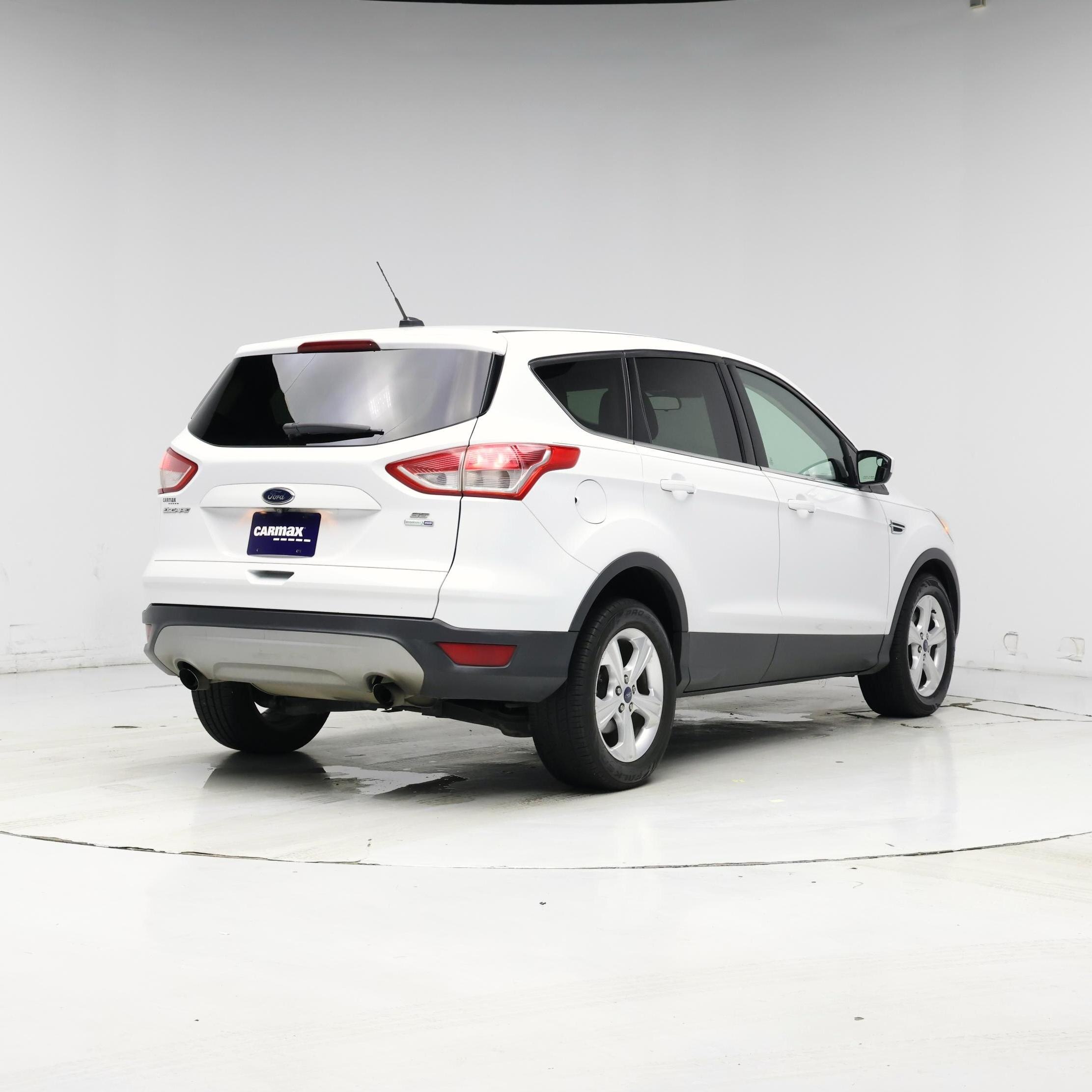 Thumbnail: 2015 Ford Escape - 8