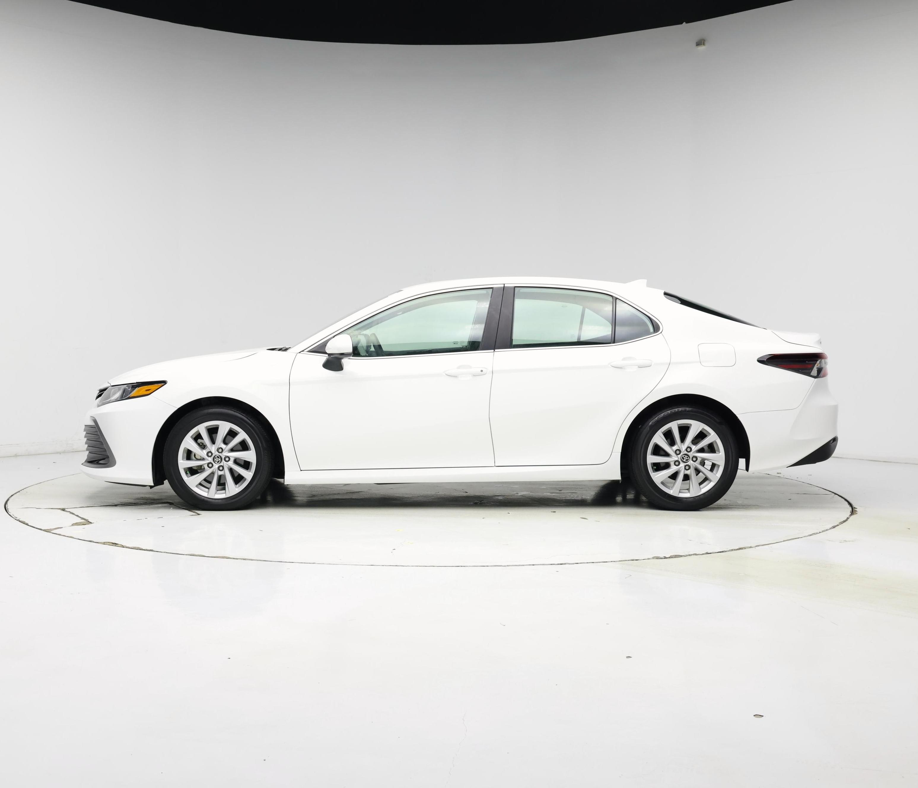 Thumbnail: 2024 Toyota Camry - 3