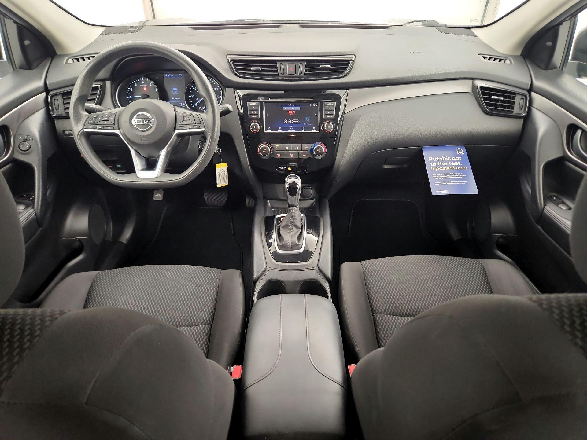 Thumbnail: 2020 Nissan Rogue Sport - 9