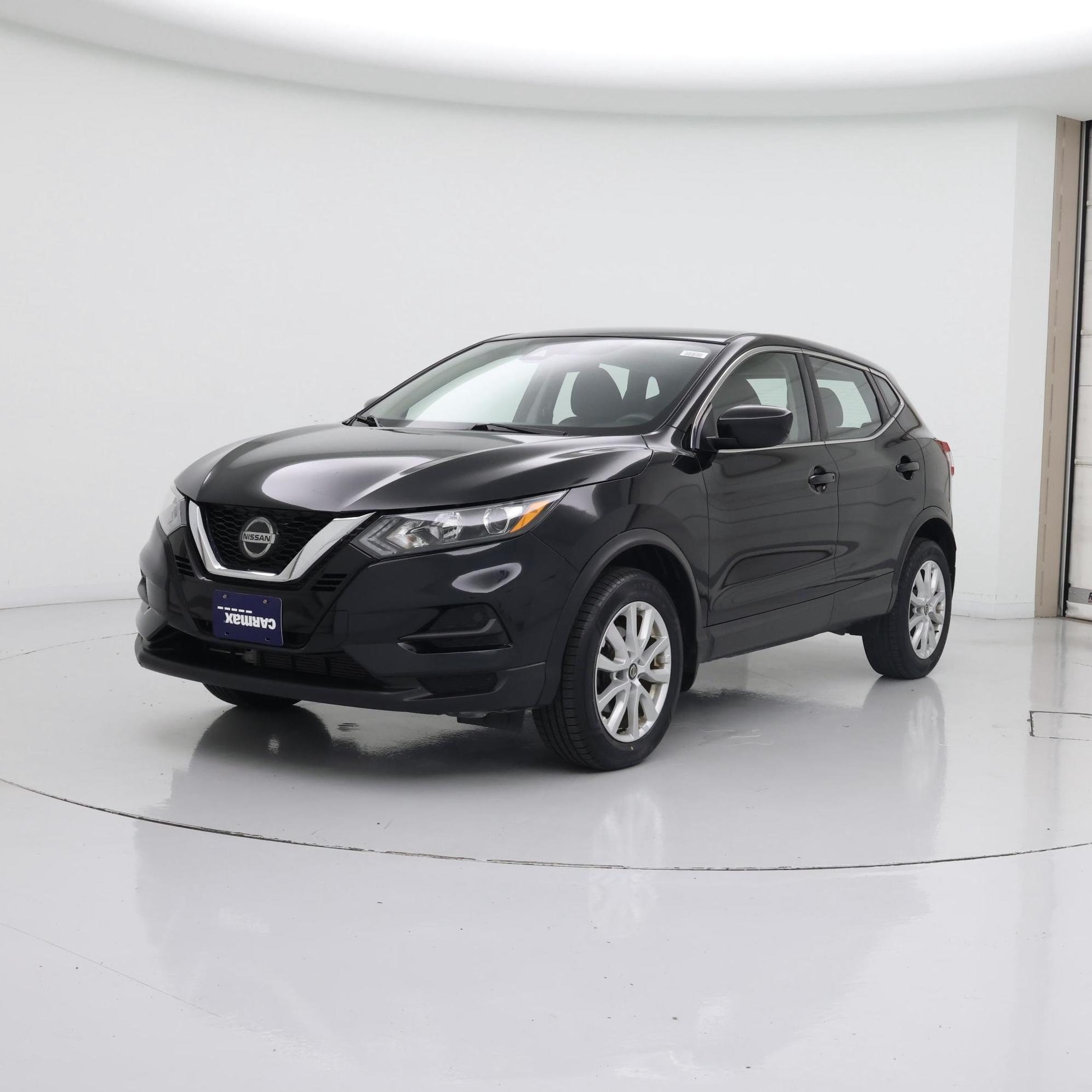 Thumbnail: 2020 Nissan Rogue Sport - 4