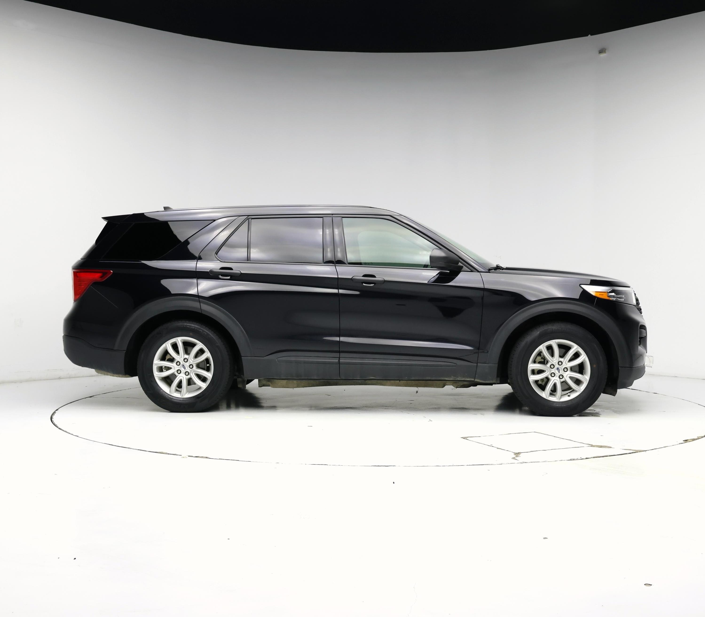 Thumbnail: 2021 Ford Explorer - 7
