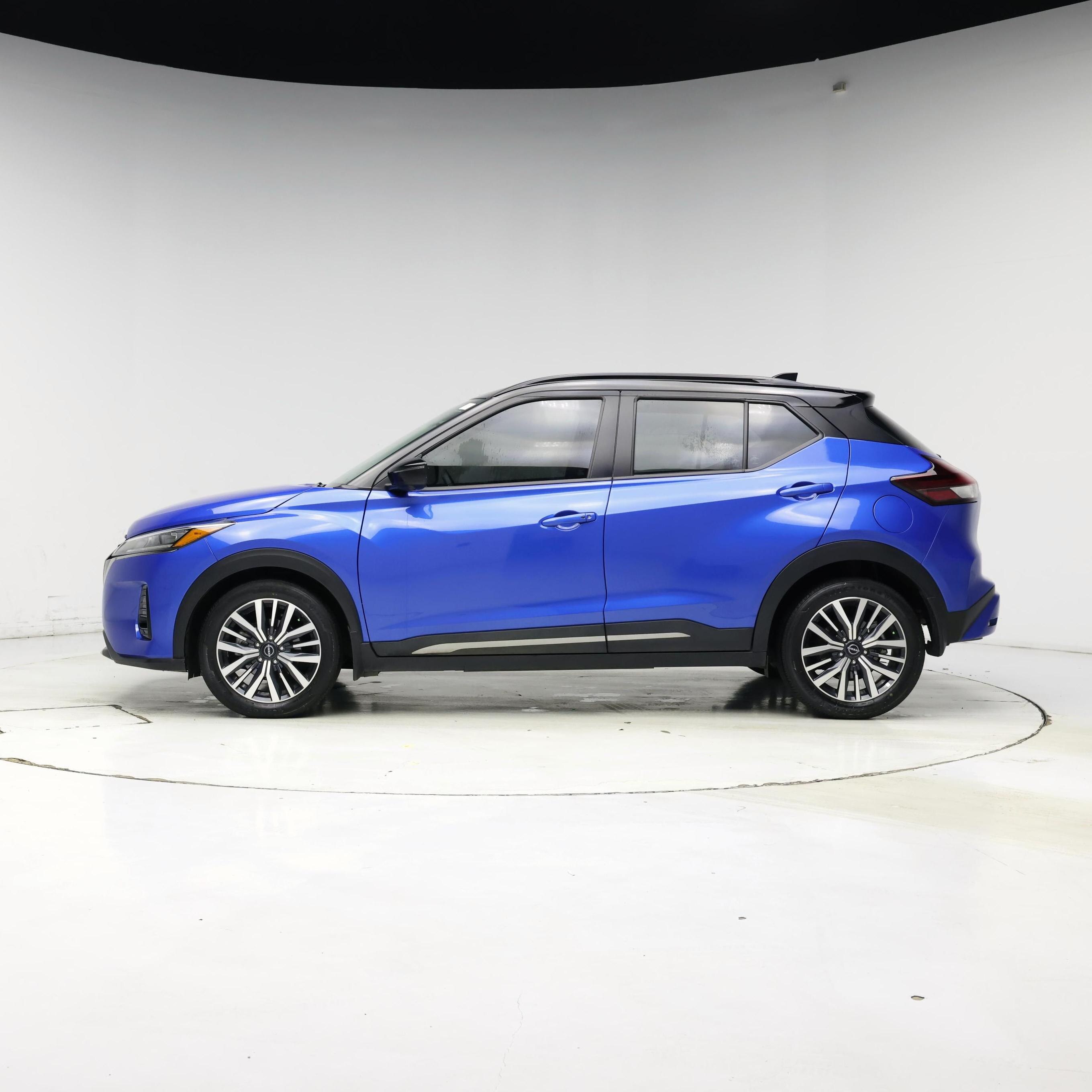 Thumbnail: 2023 Nissan Kicks - 3