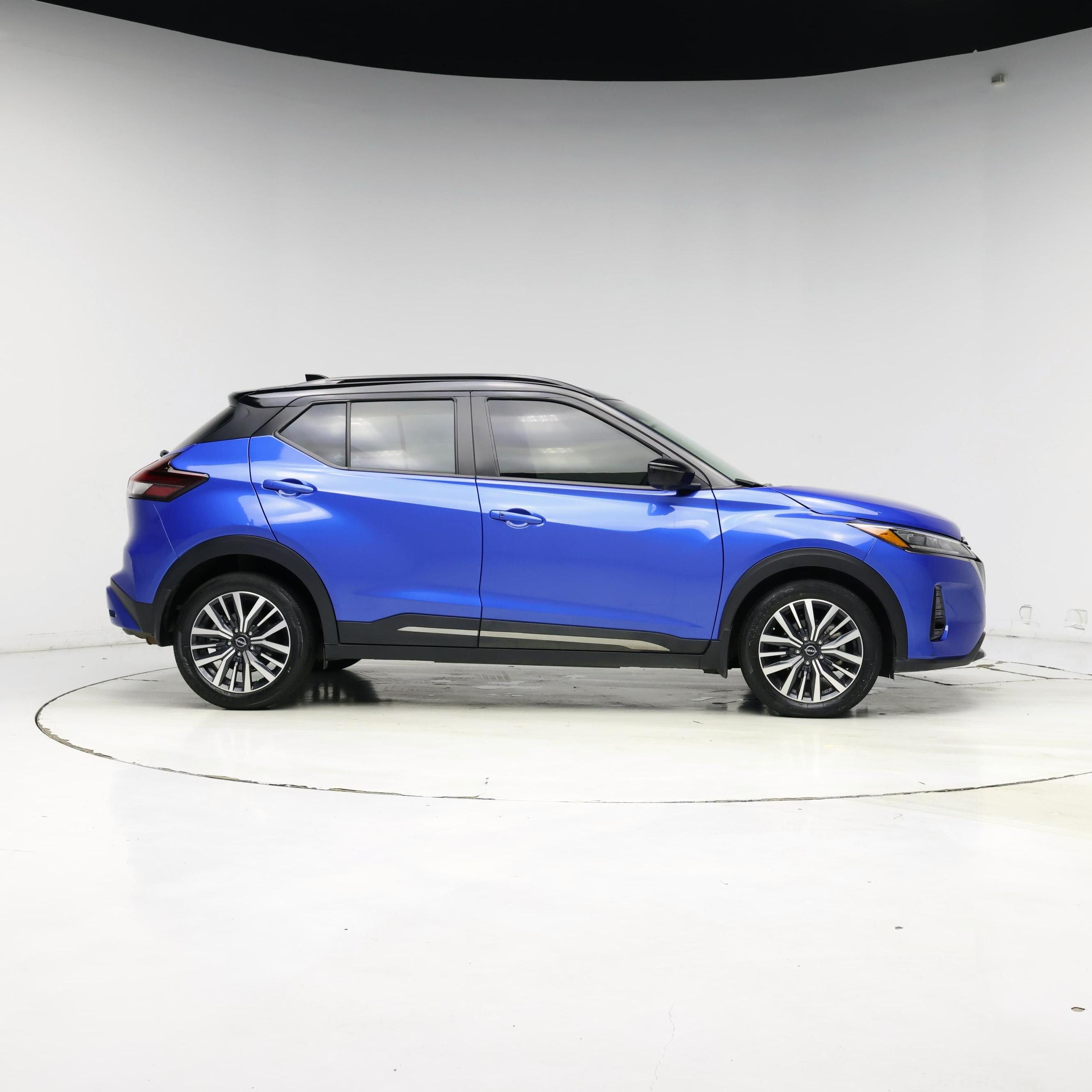 Thumbnail: 2023 Nissan Kicks - 7