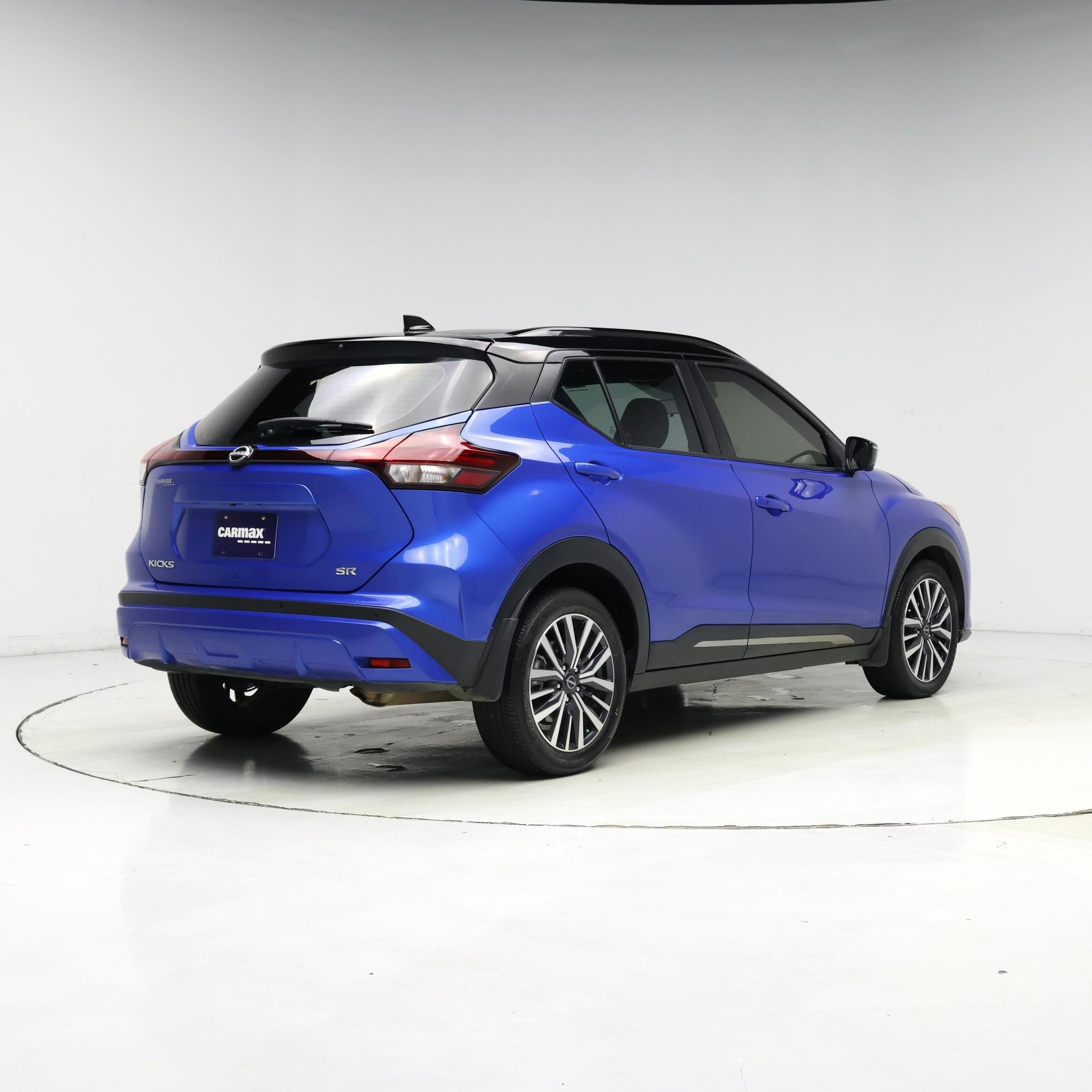 Thumbnail: 2023 Nissan Kicks - 8