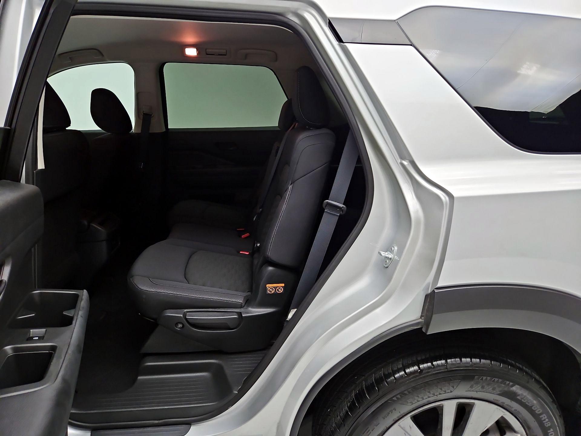 Thumbnail: 2024 Nissan Pathfinder - 19
