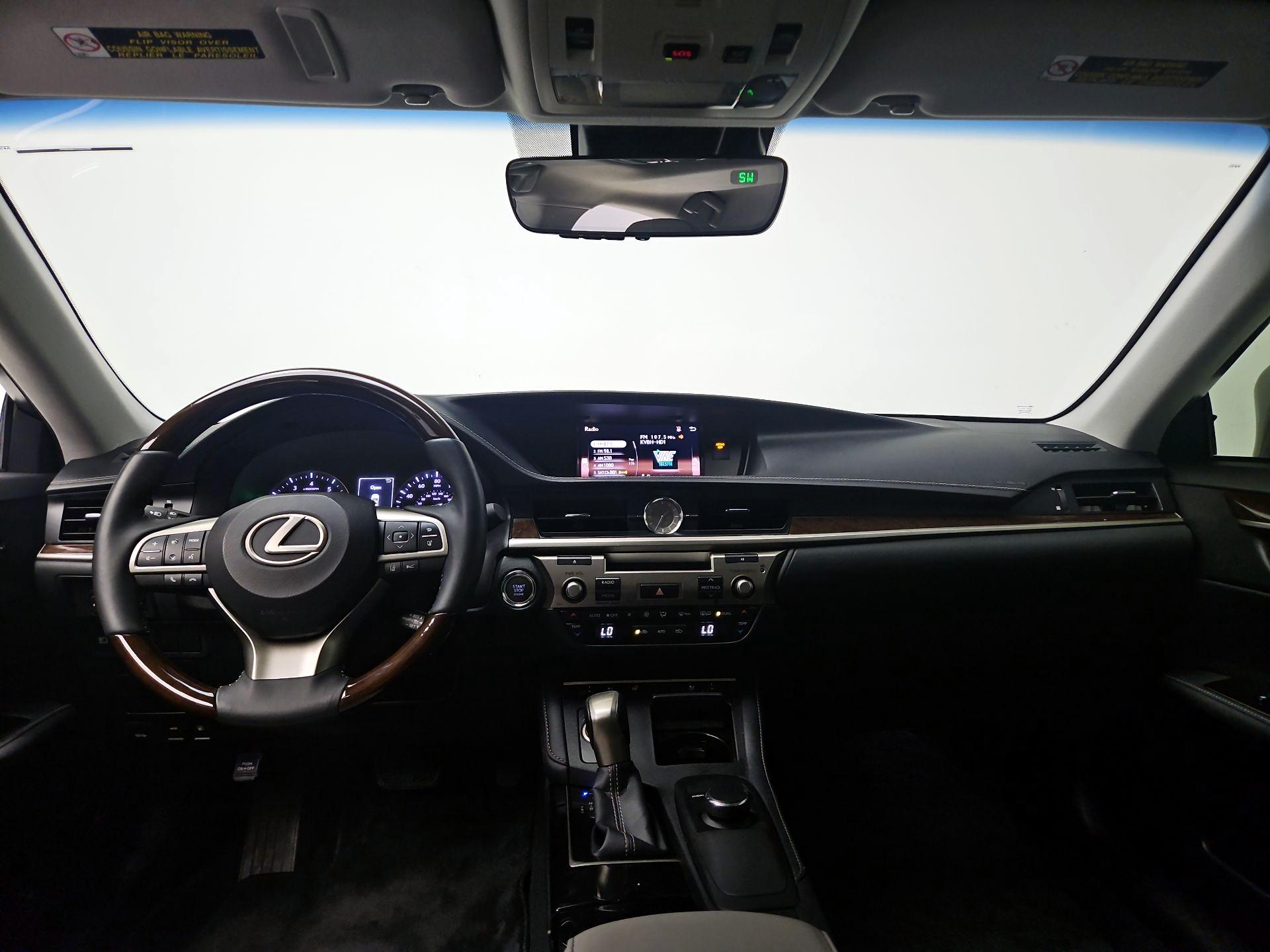 Thumbnail: 2018 Lexus ES - 9