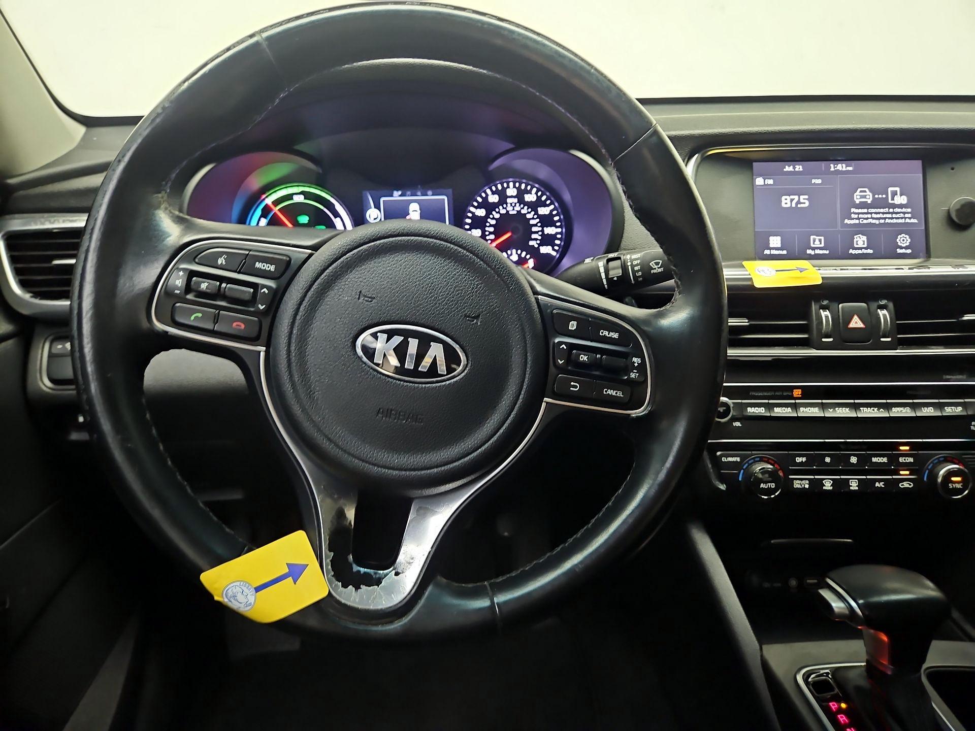 Thumbnail: 2017 Kia Optima - 10