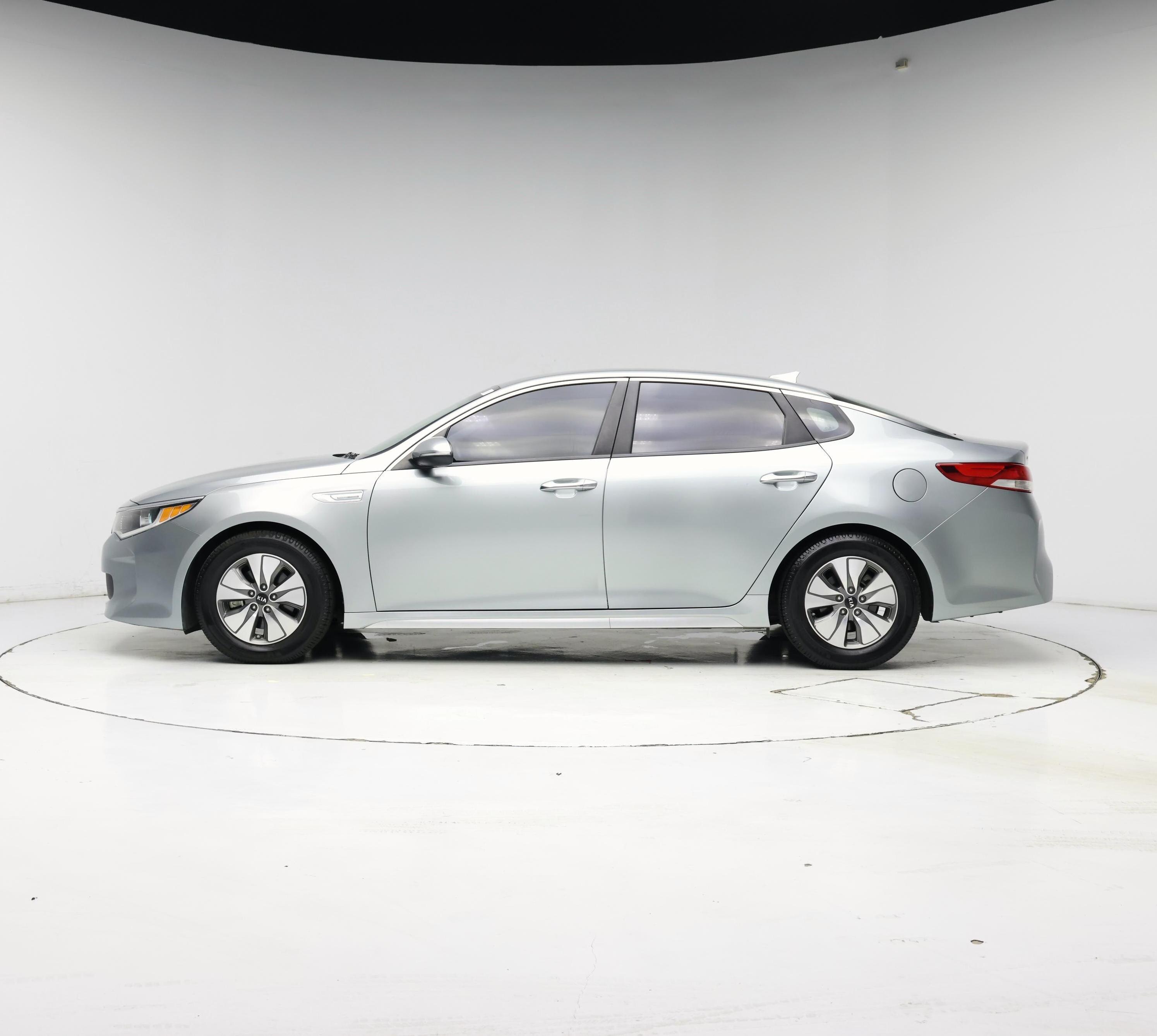Thumbnail: 2017 Kia Optima - 3