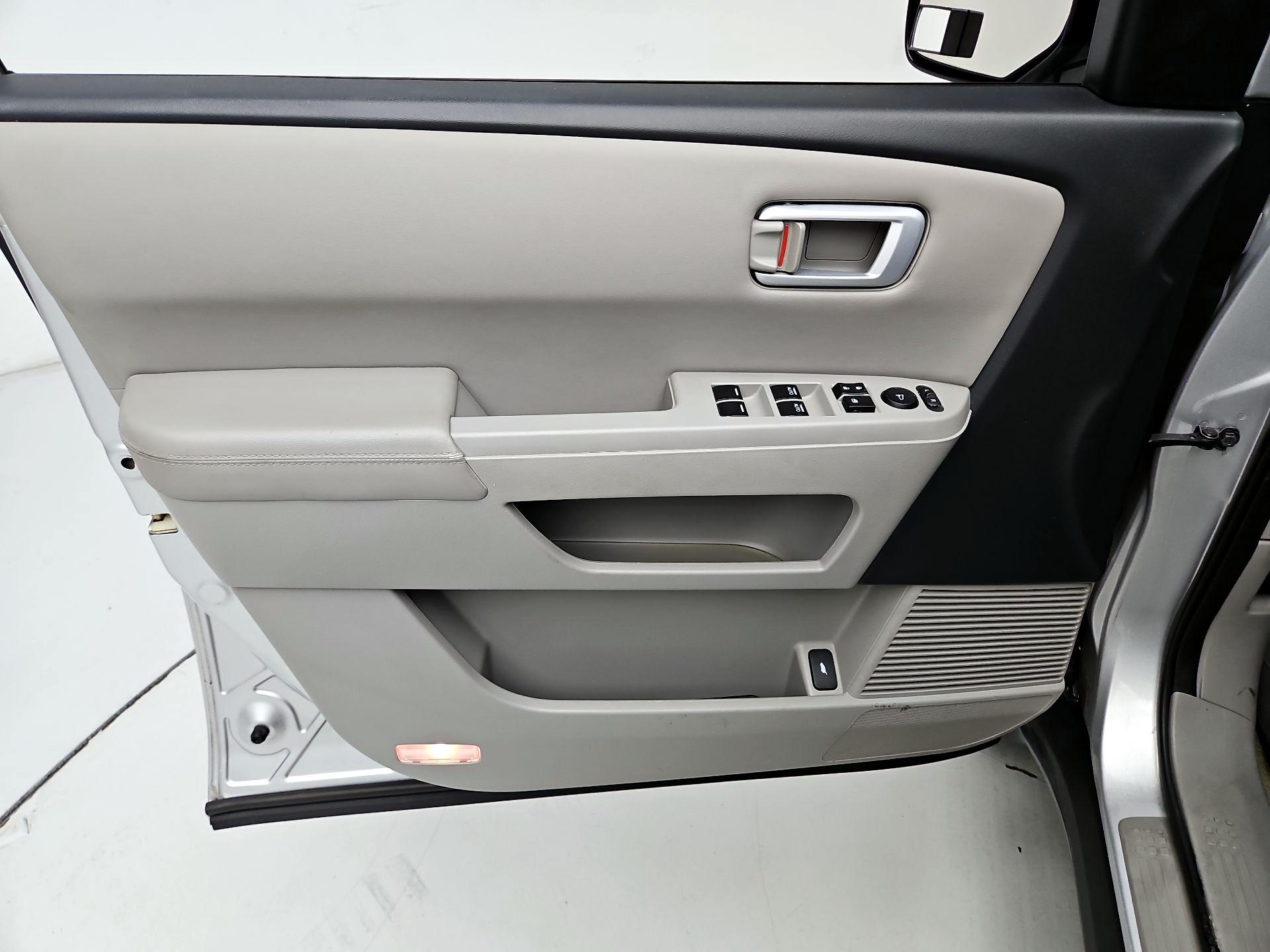 Thumbnail: 2014 Honda Pilot - 12