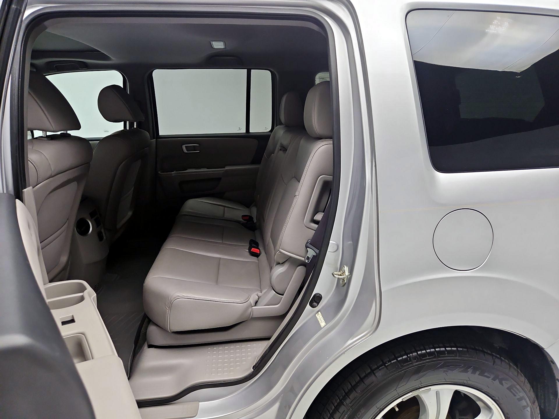 Thumbnail: 2014 Honda Pilot - 20