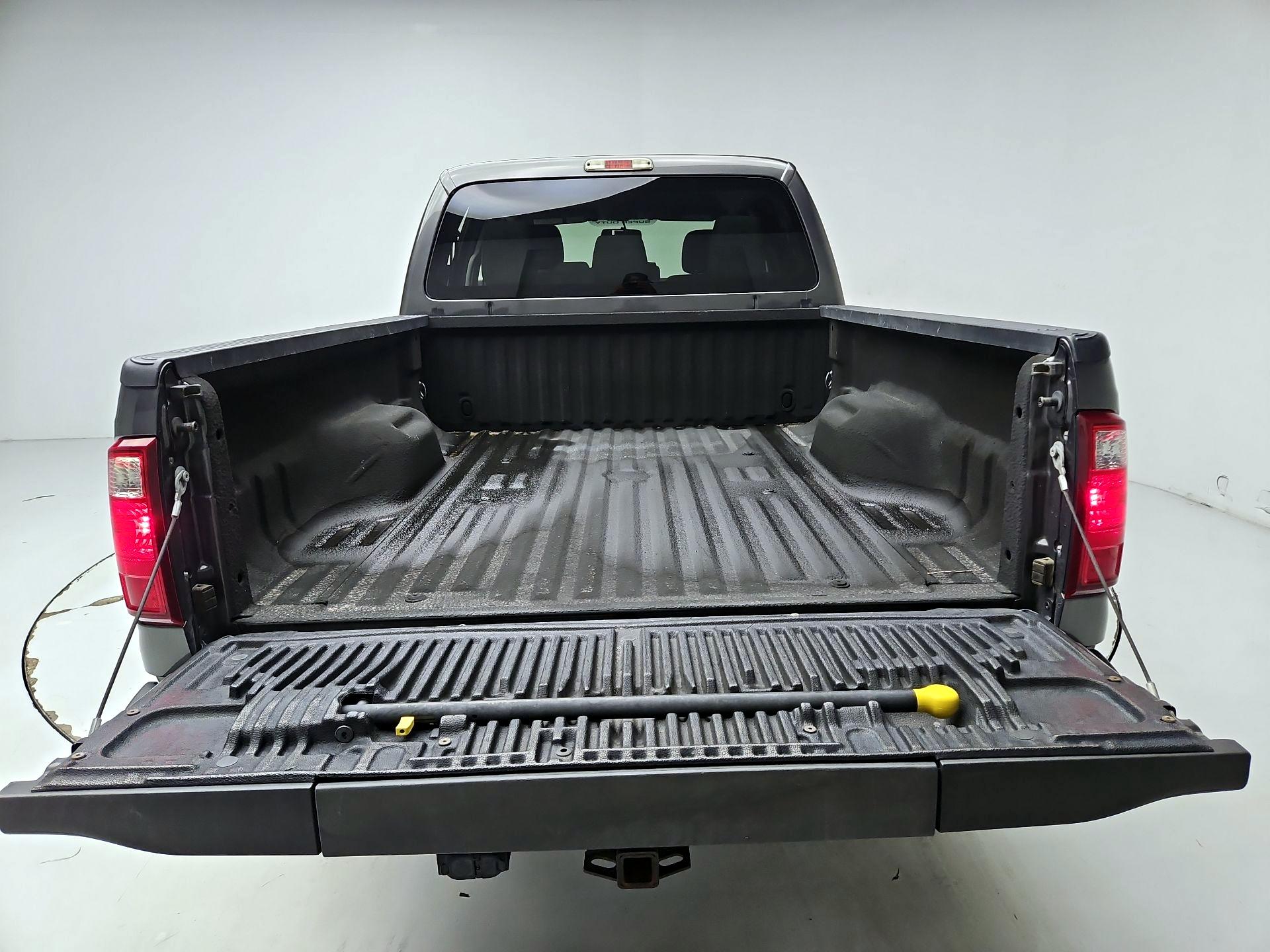 Thumbnail: 2016 Ford F-250 - 19