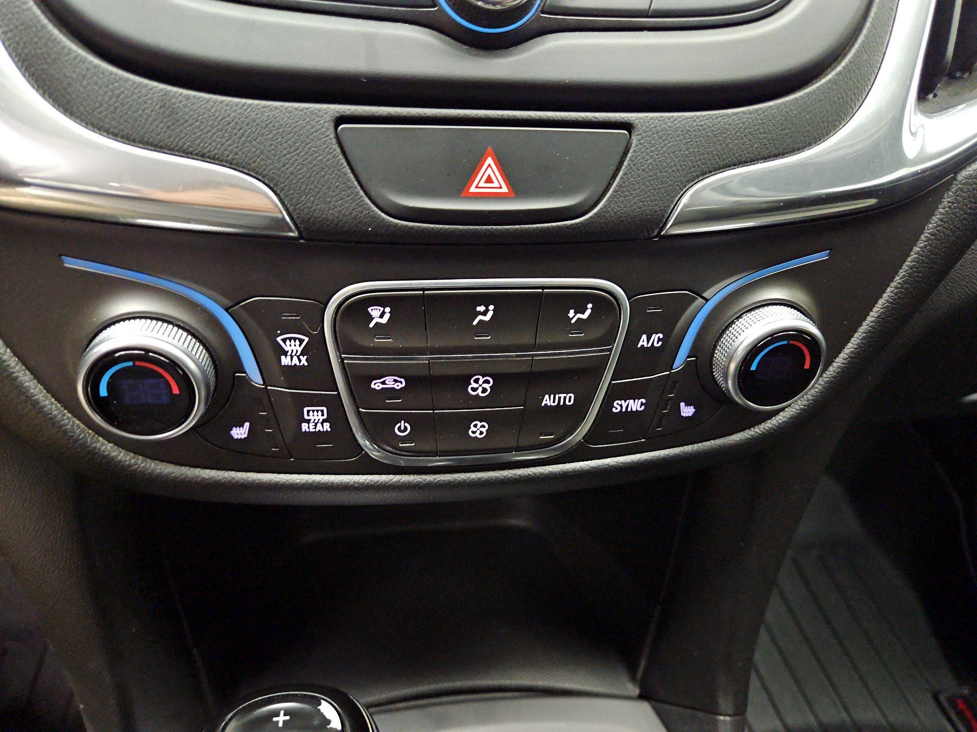 Thumbnail: 2018 Chevrolet Equinox - 16