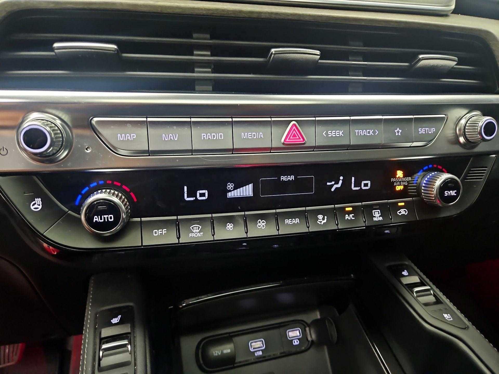 Thumbnail: 2021 Kia Telluride - 17