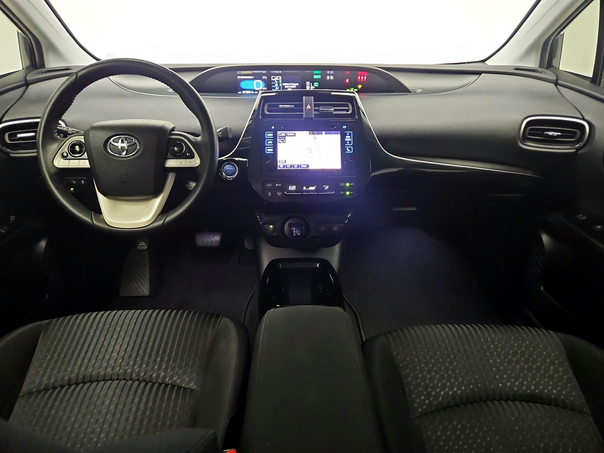 Thumbnail: 2018 Toyota Prius - 9