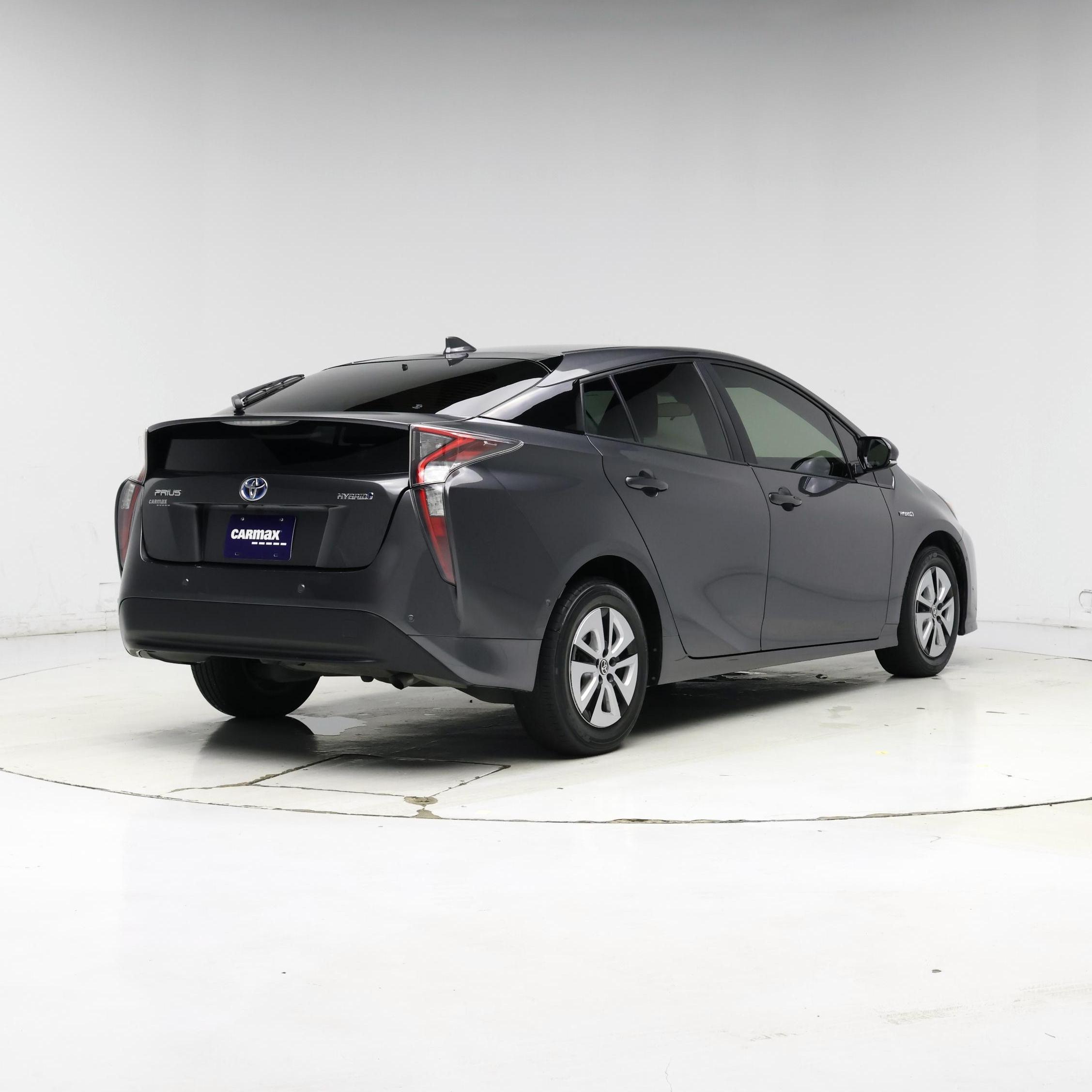 Thumbnail: 2018 Toyota Prius - 8