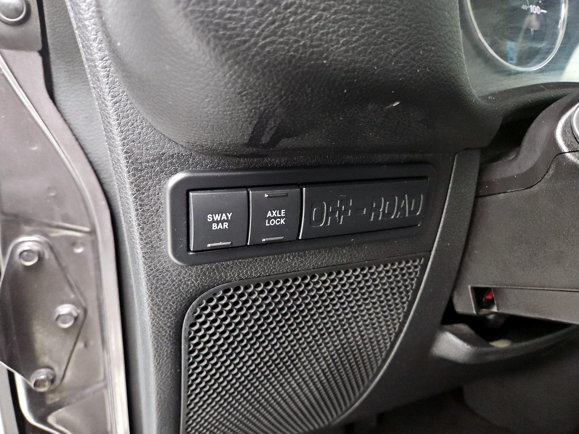 Thumbnail: 2016 Jeep Wrangler - 13