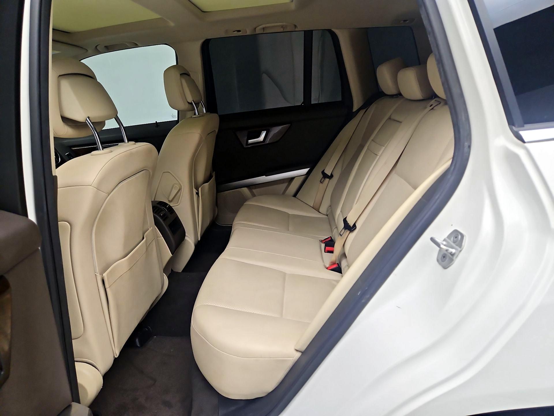 Thumbnail: 2014 Mercedes-Benz GLK - 16