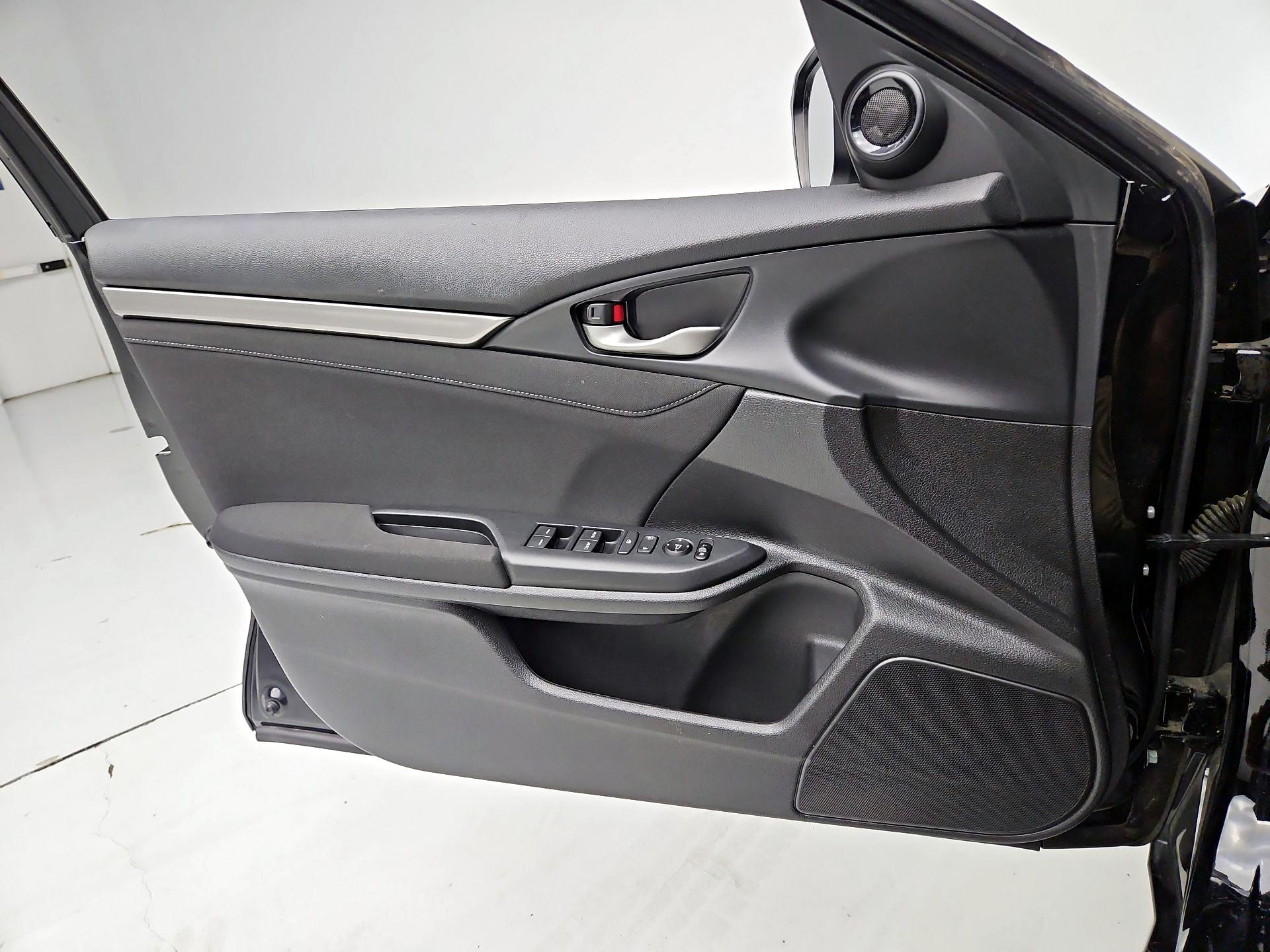 Thumbnail: 2018 Honda Civic - 12