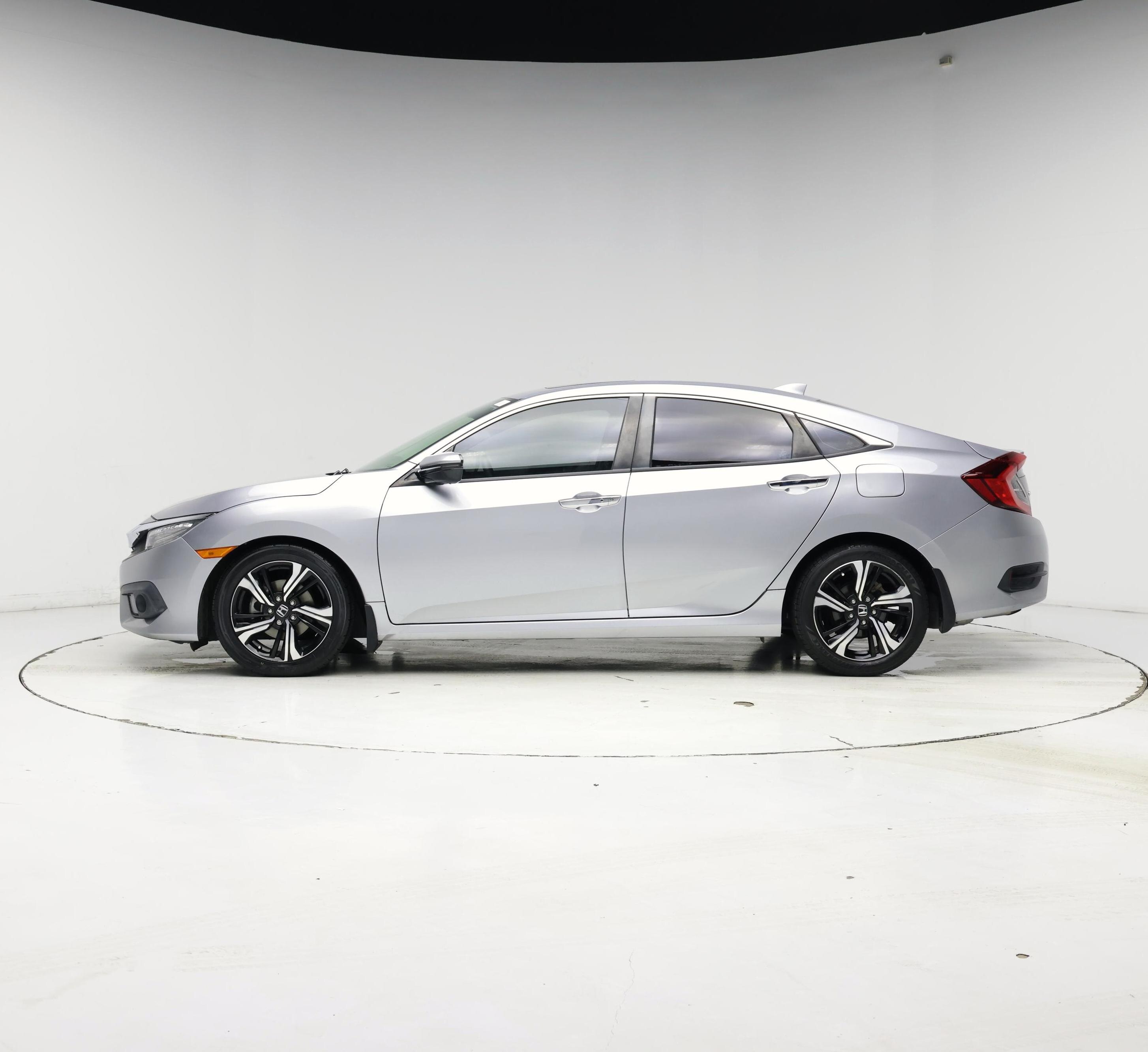 Thumbnail: 2017 Honda Civic - 3