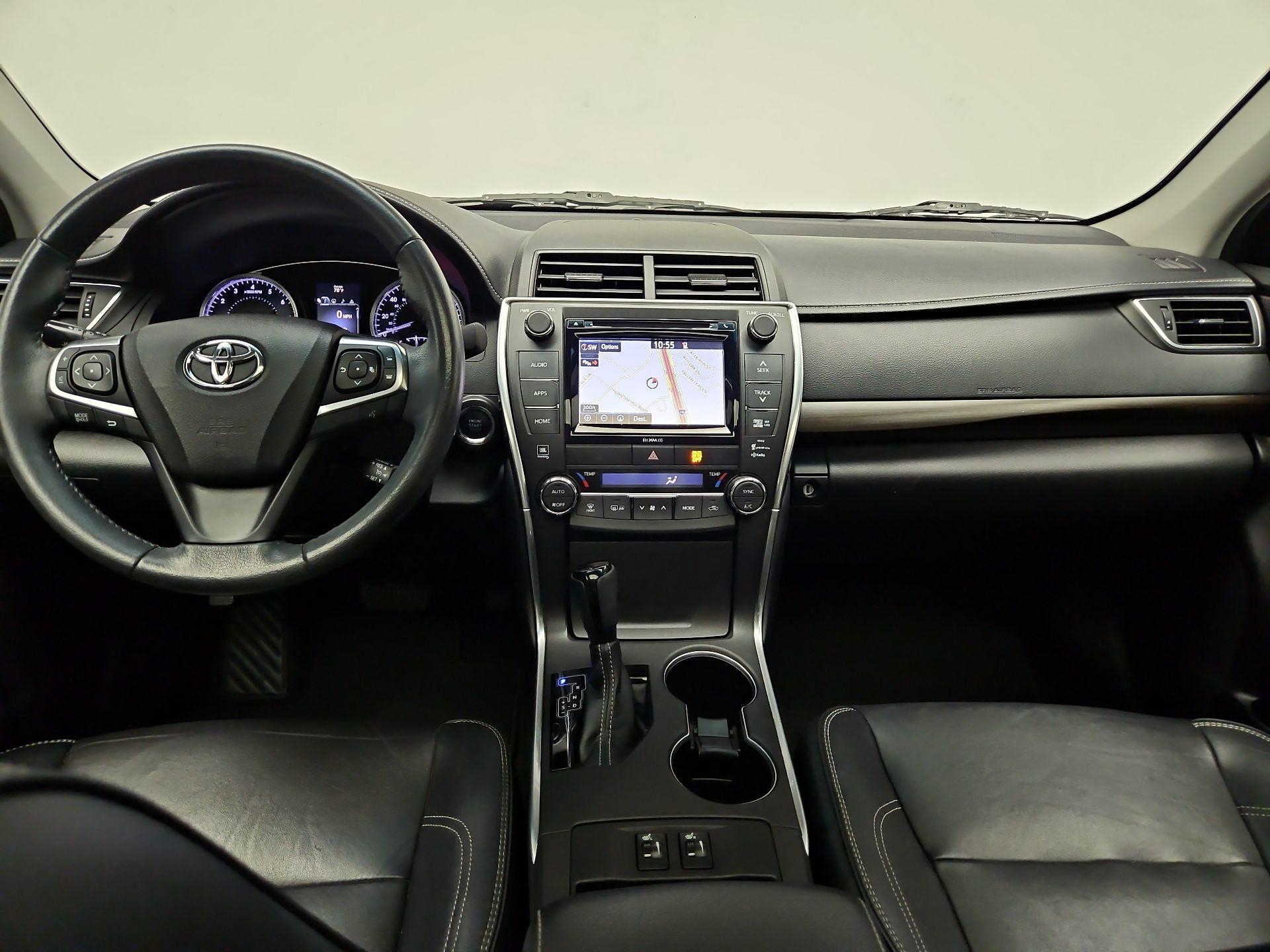 Thumbnail: 2017 Toyota Camry - 9