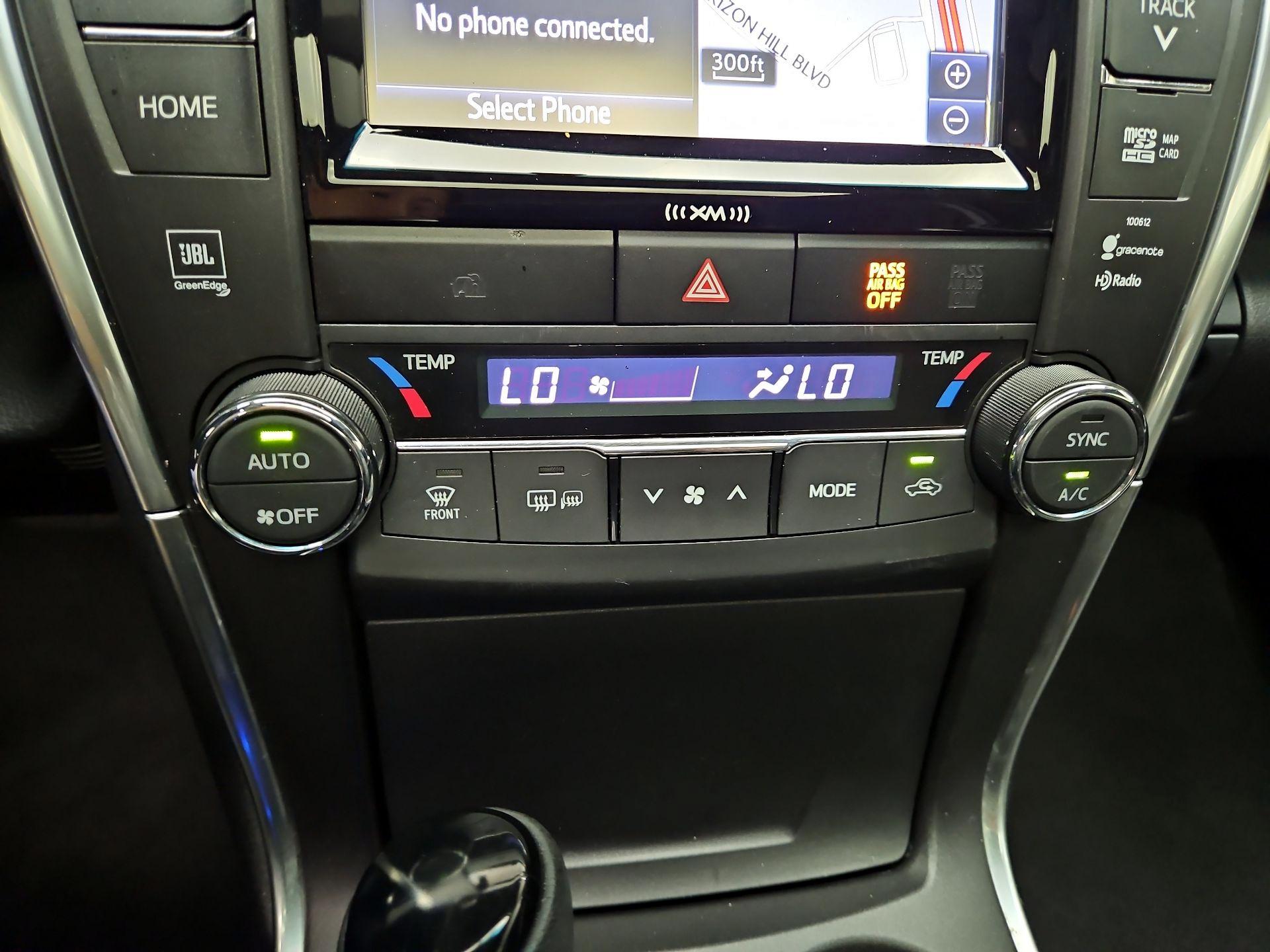 Thumbnail: 2017 Toyota Camry - 17