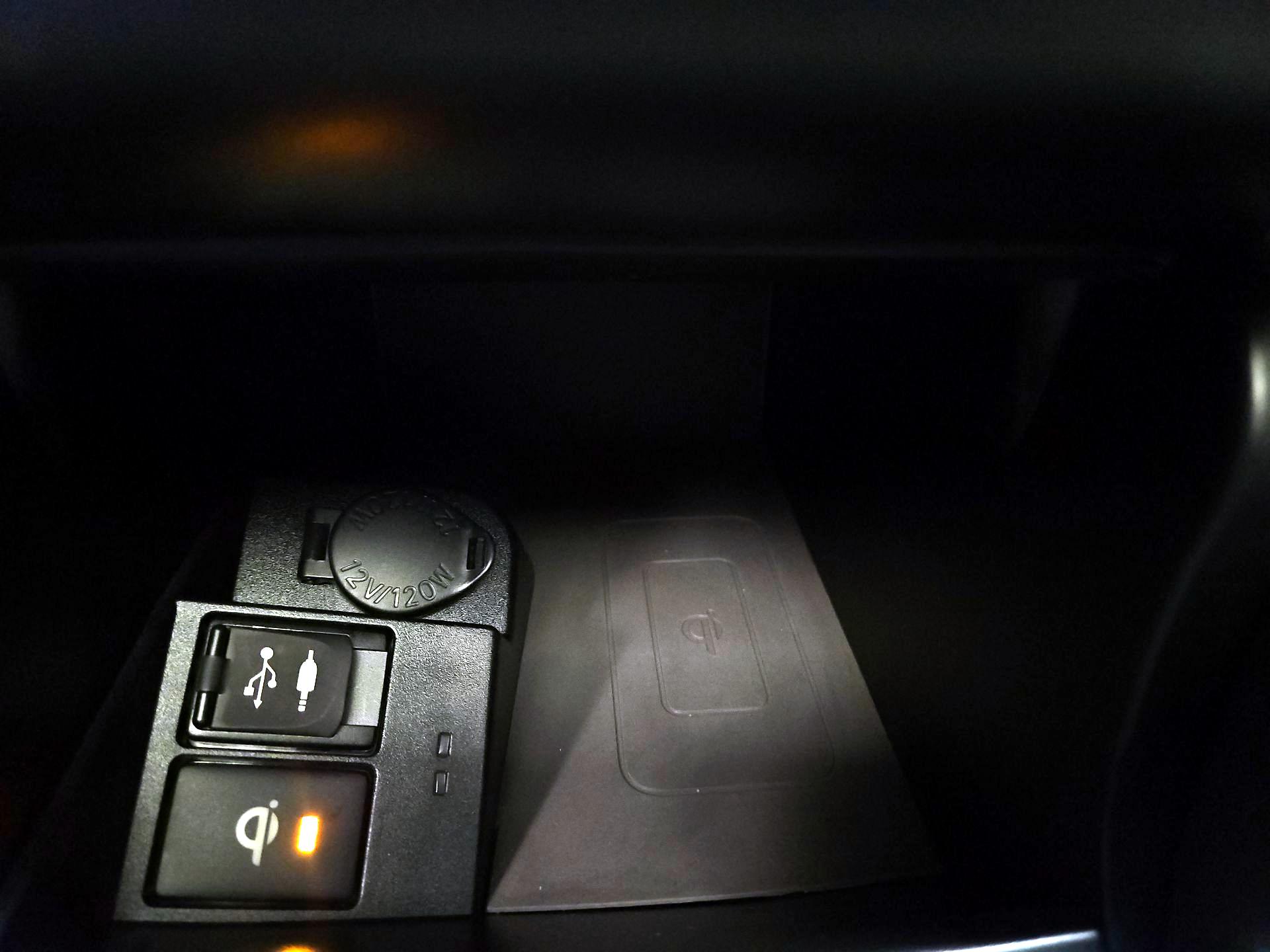 Thumbnail: 2017 Toyota Camry - 19