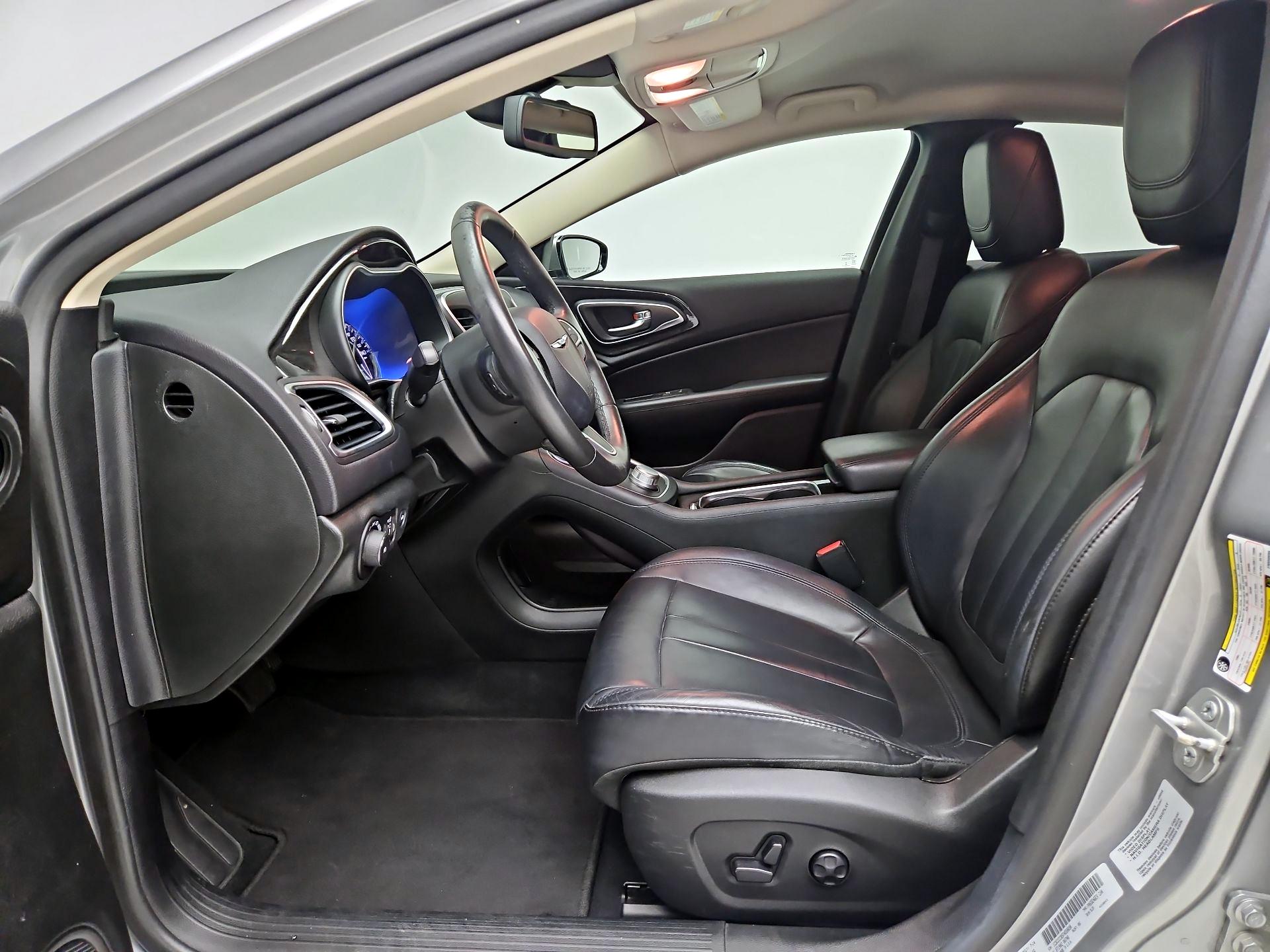 Thumbnail: 2015 Chrysler 200 - 11