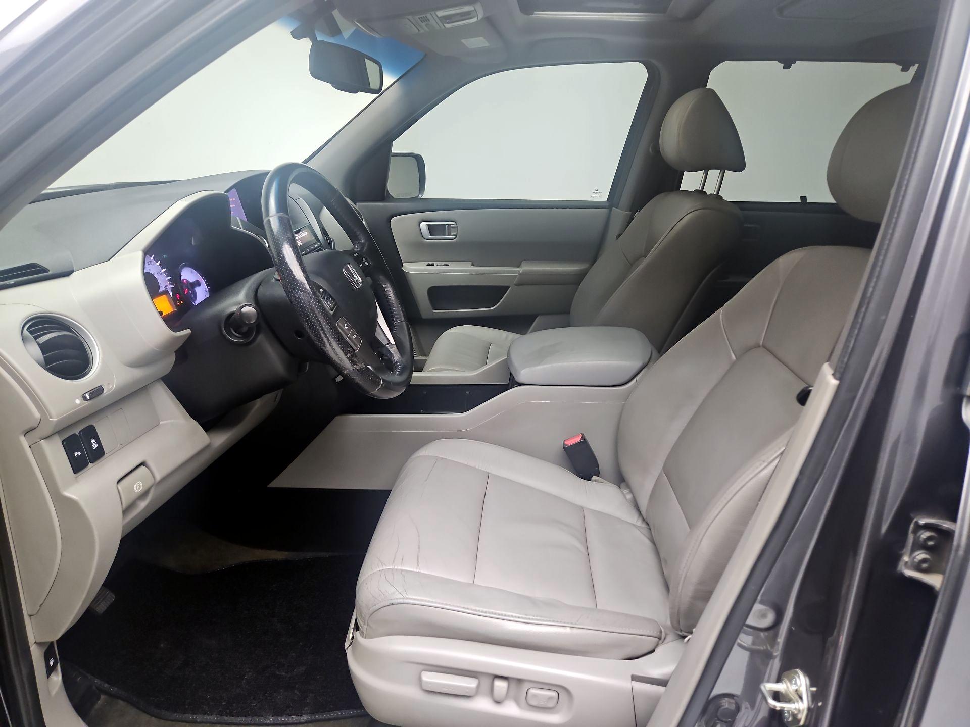 Thumbnail: 2015 Honda Pilot - 9