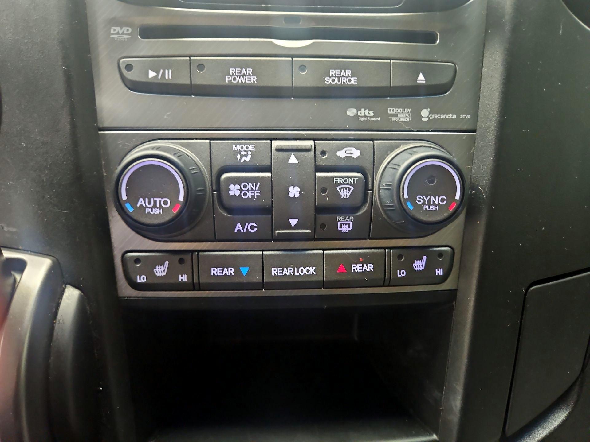 Thumbnail: 2015 Honda Pilot - 14