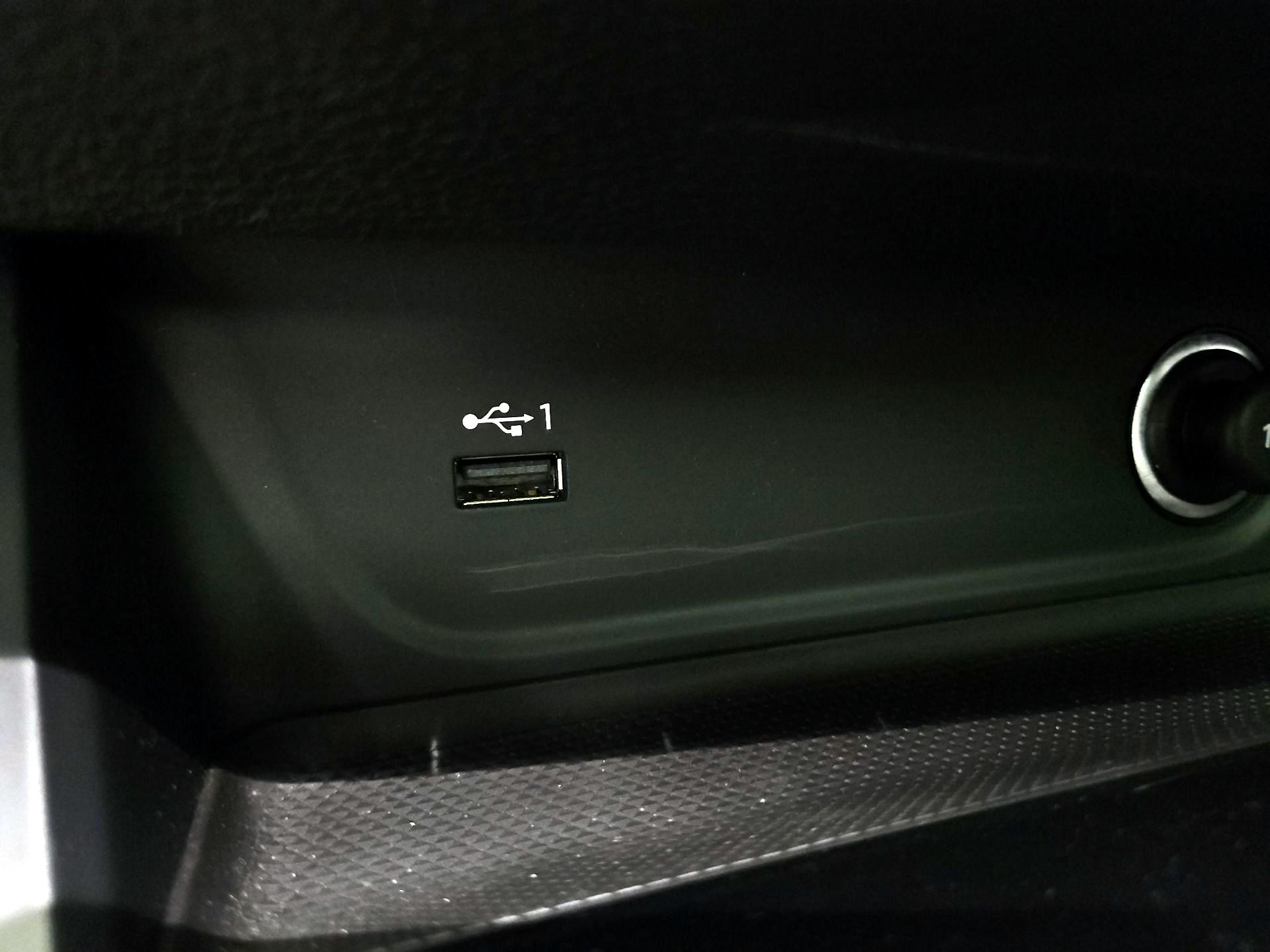 Thumbnail: 2021 Audi S5 - 18