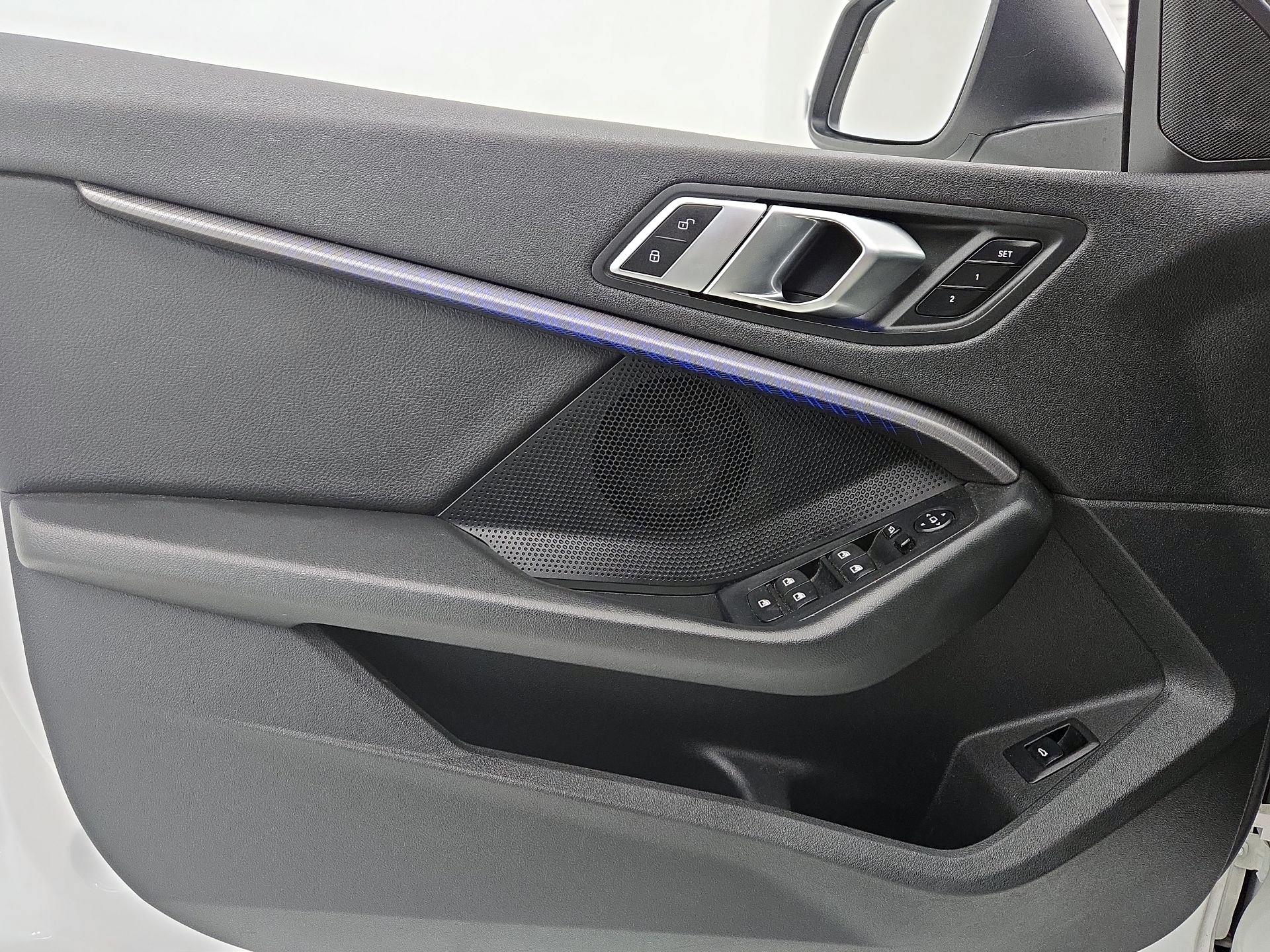 Thumbnail: 2022 BMW 2 Series - 12