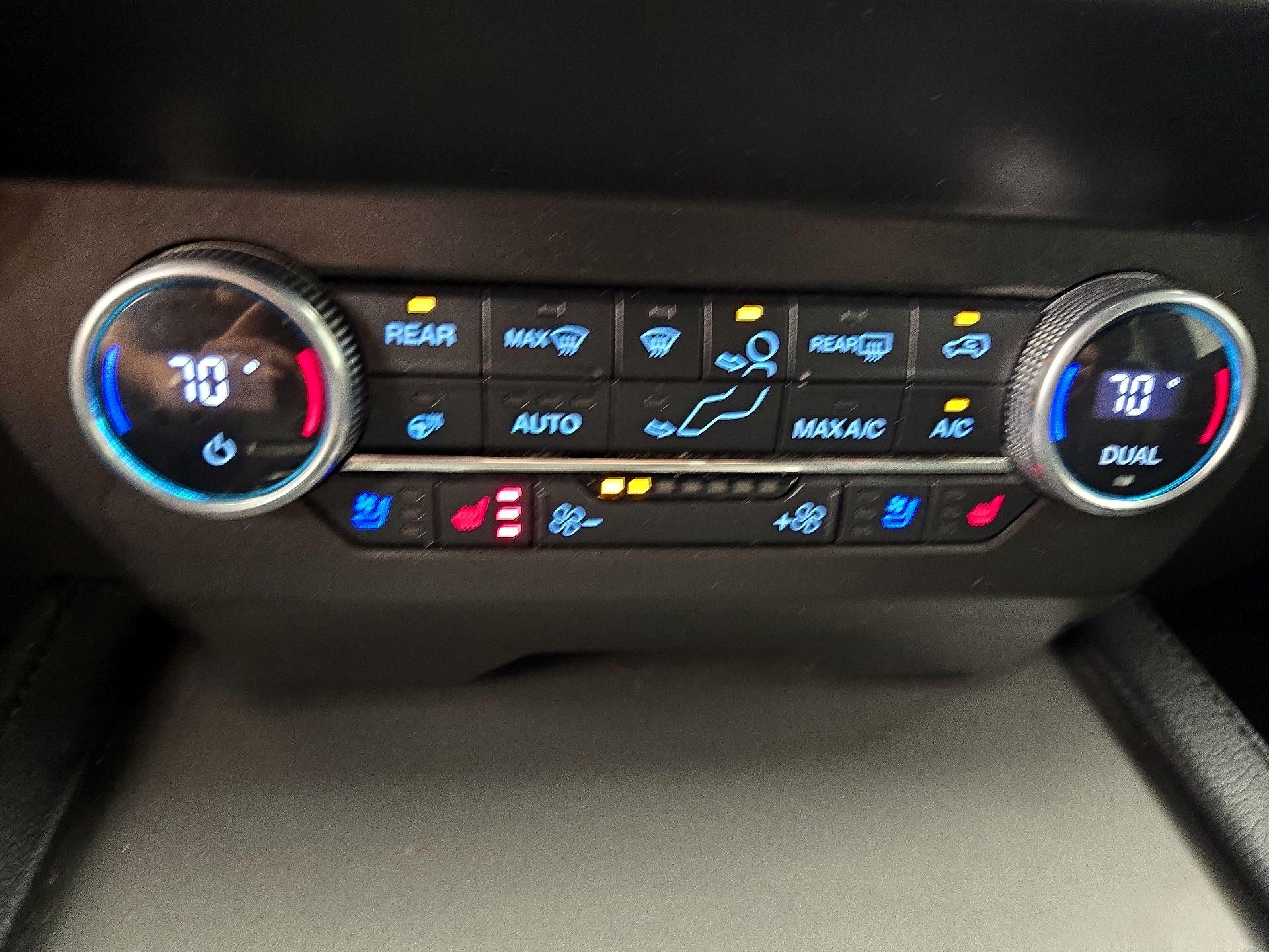 Thumbnail: 2021 Ford Expedition - 16