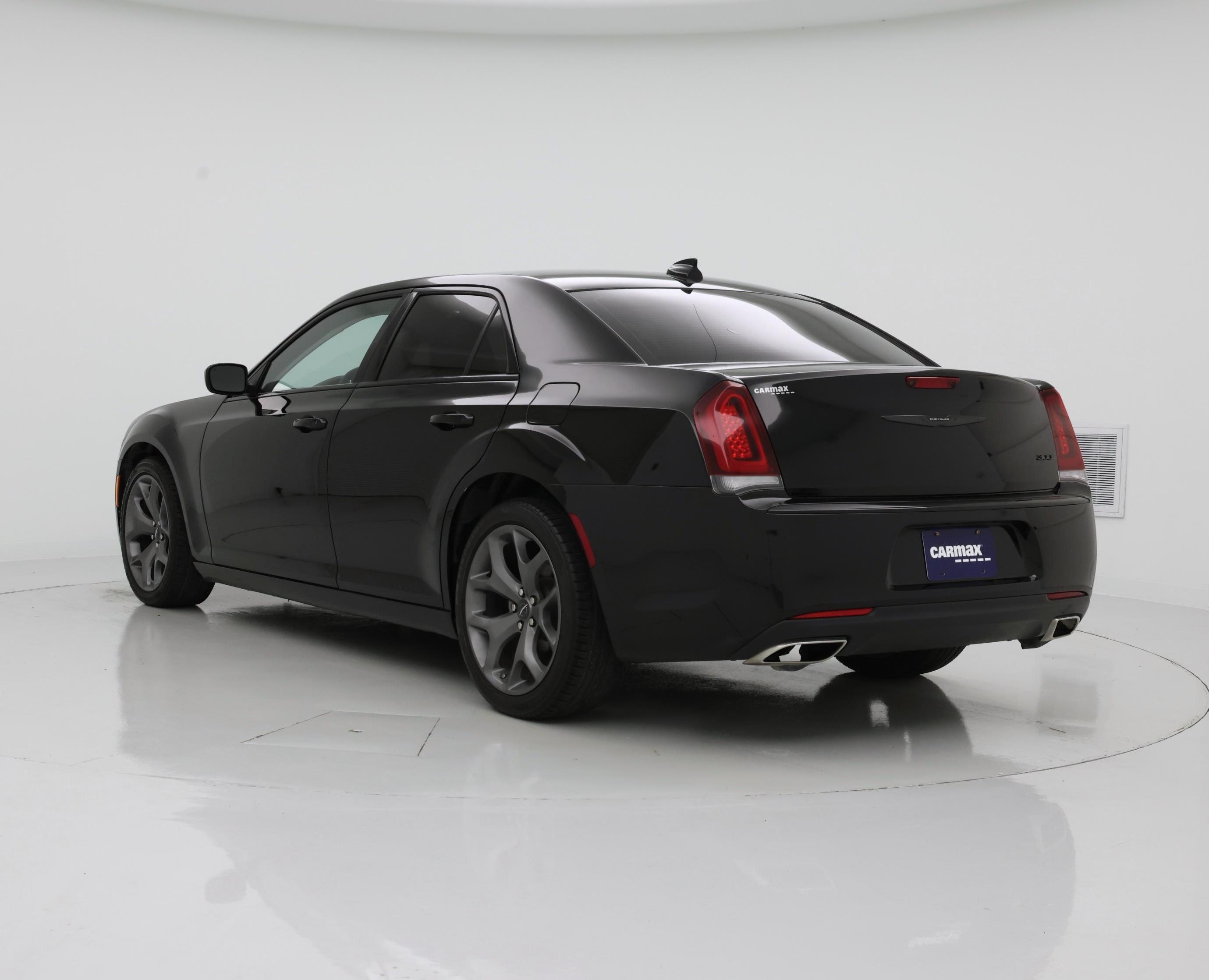 Thumbnail: 2023 Chrysler 300 - 2