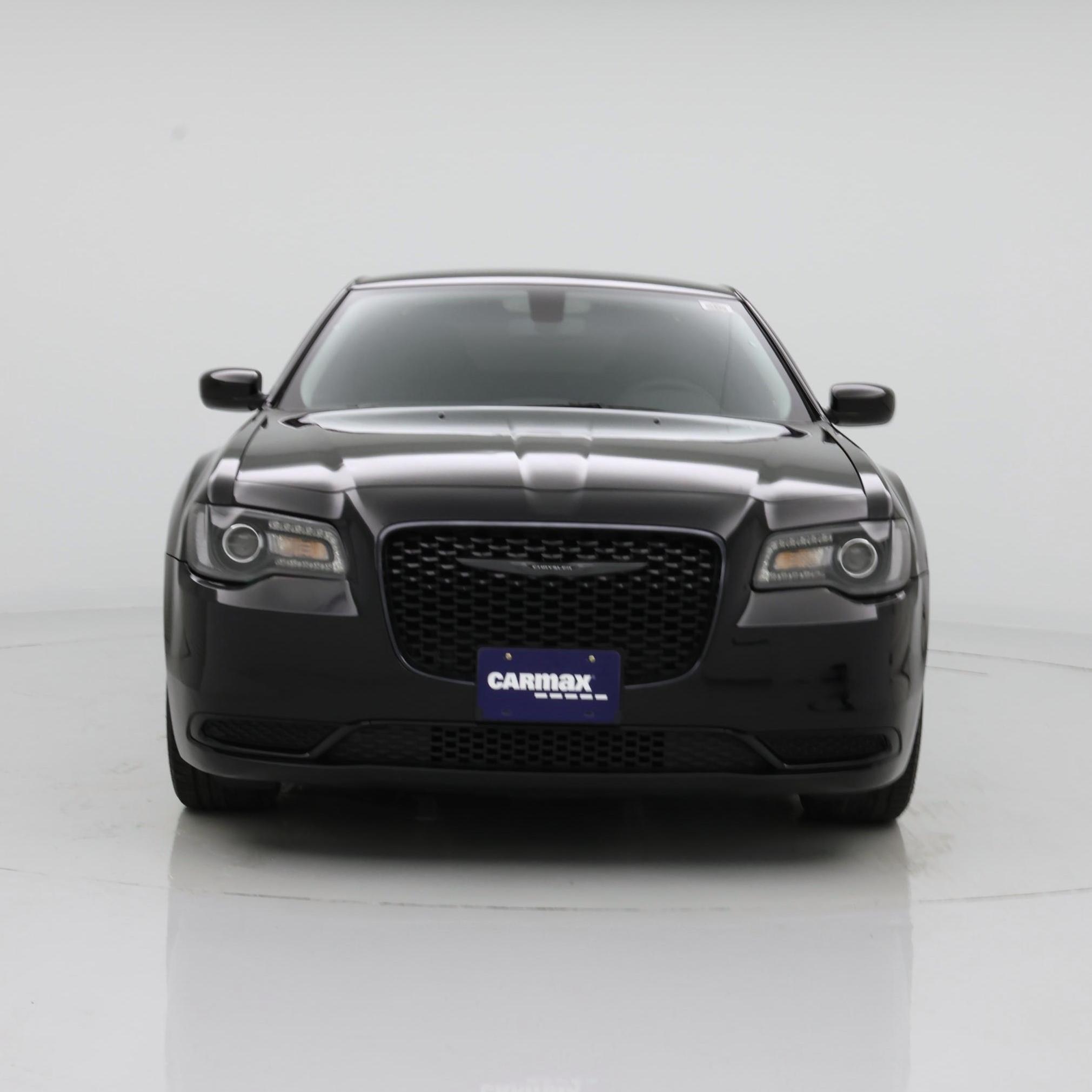 Thumbnail: 2023 Chrysler 300 - 5