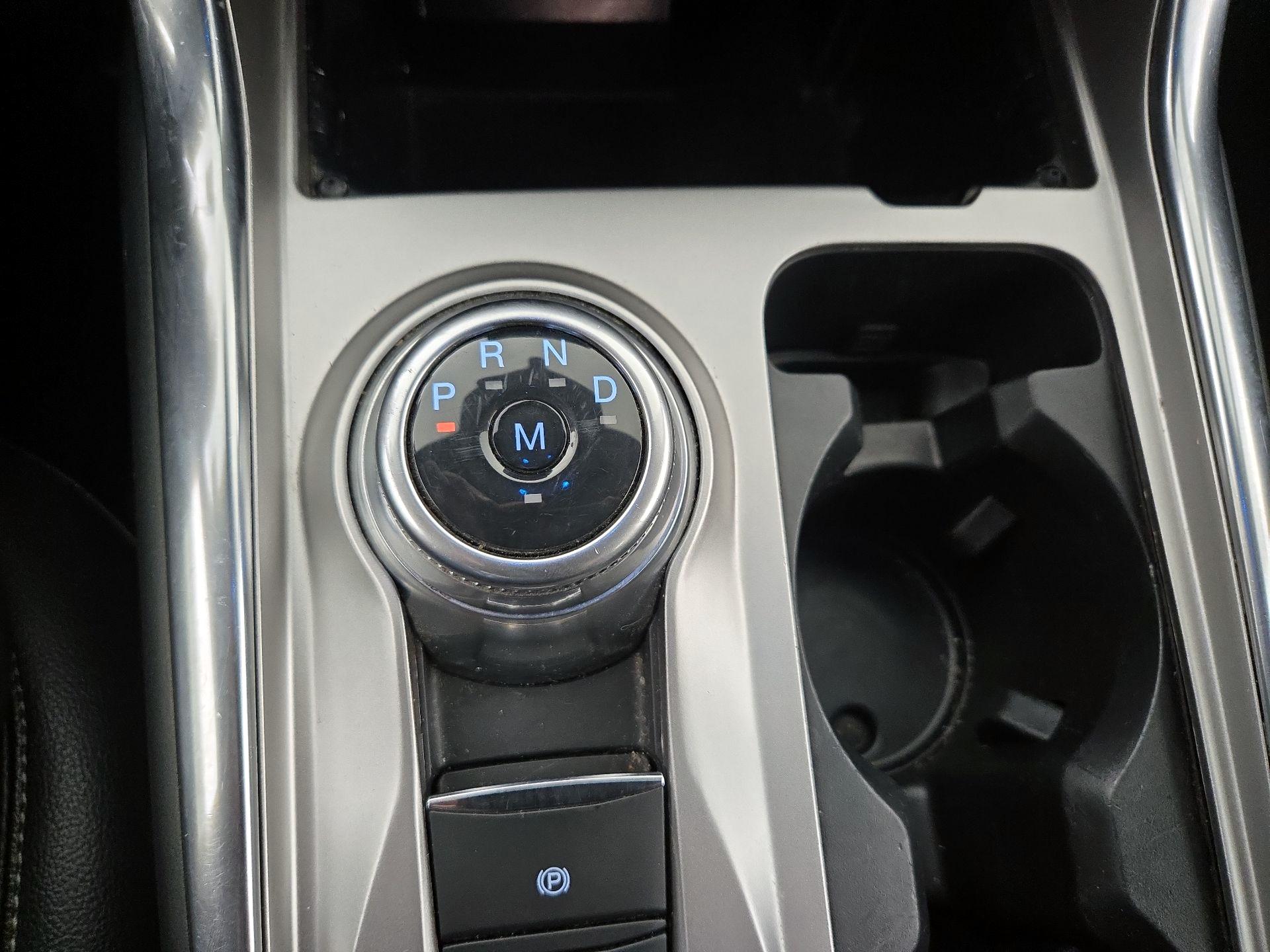 Thumbnail: 2020 Ford Explorer - 18