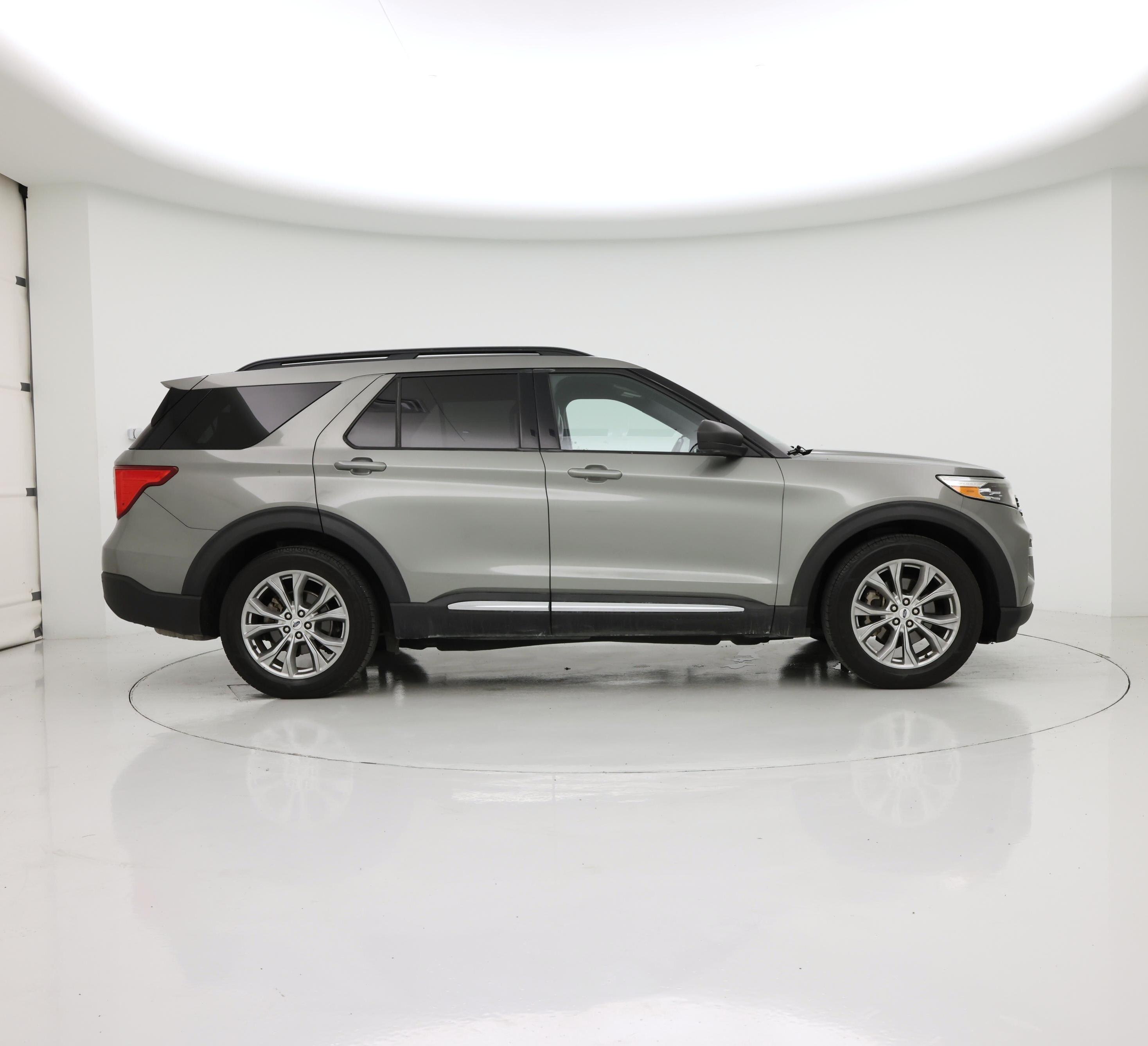 Thumbnail: 2020 Ford Explorer - 7