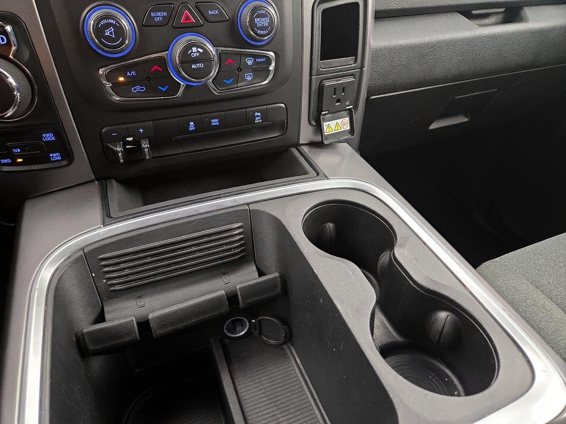 Thumbnail: 2023 RAM 1500 Classic - 19