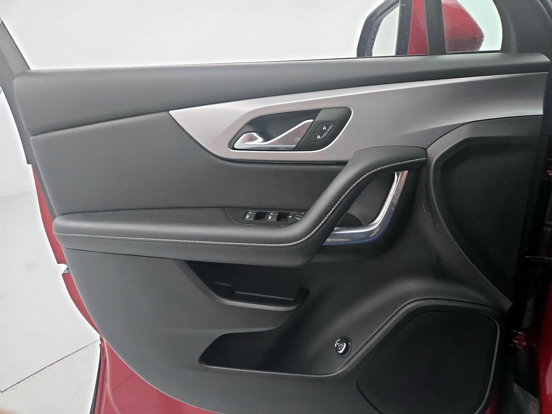 Thumbnail: 2023 Chevrolet Blazer - 12