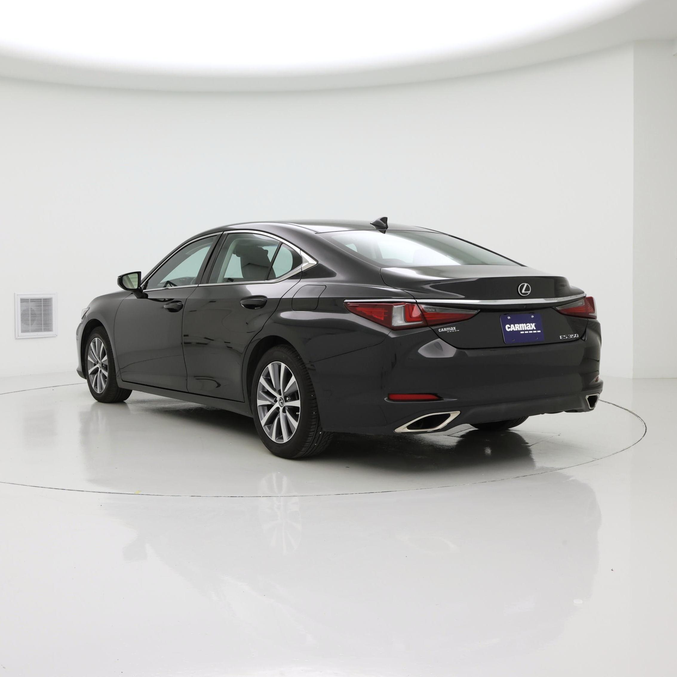 Thumbnail: 2021 Lexus ES - 2