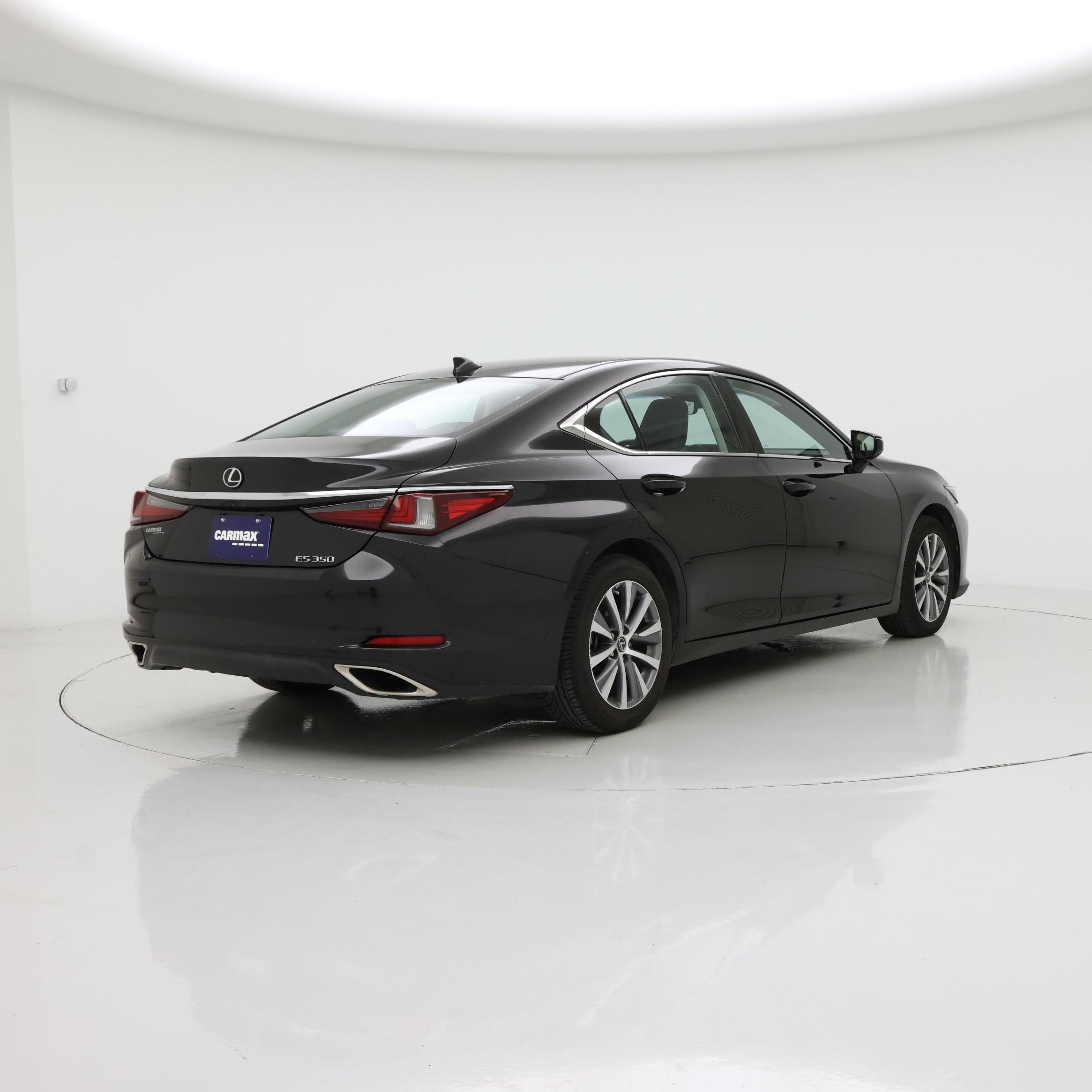 Thumbnail: 2021 Lexus ES - 8