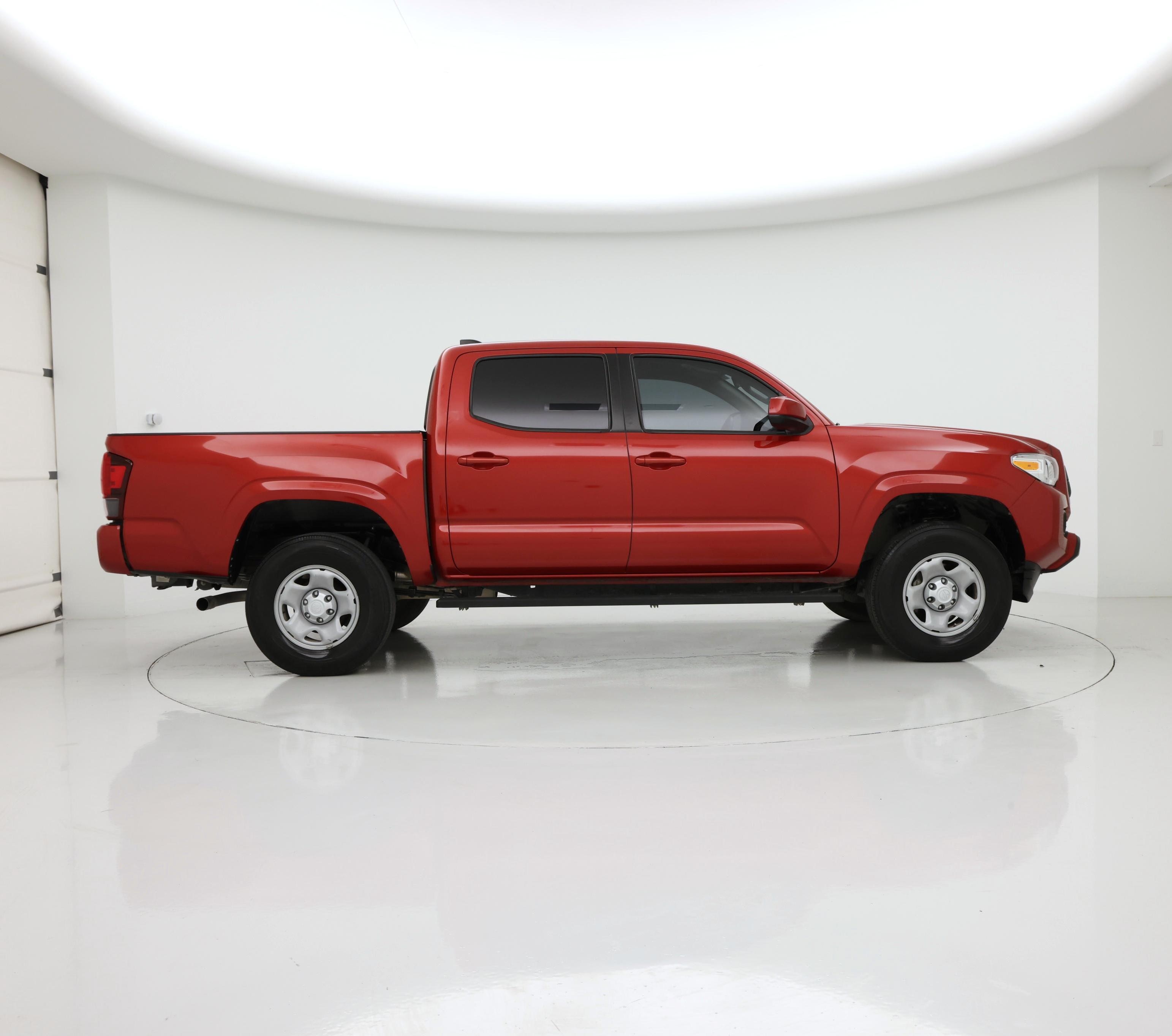 Thumbnail: 2022 Toyota Tacoma - 7