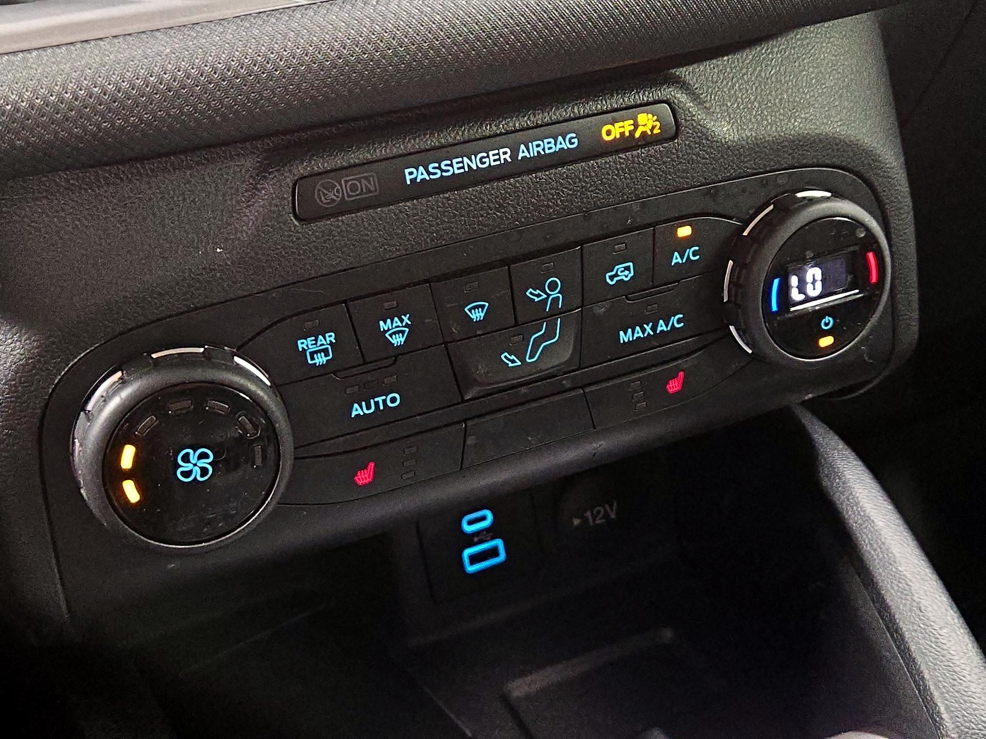 Thumbnail: 2021 Ford Bronco Sport - 16