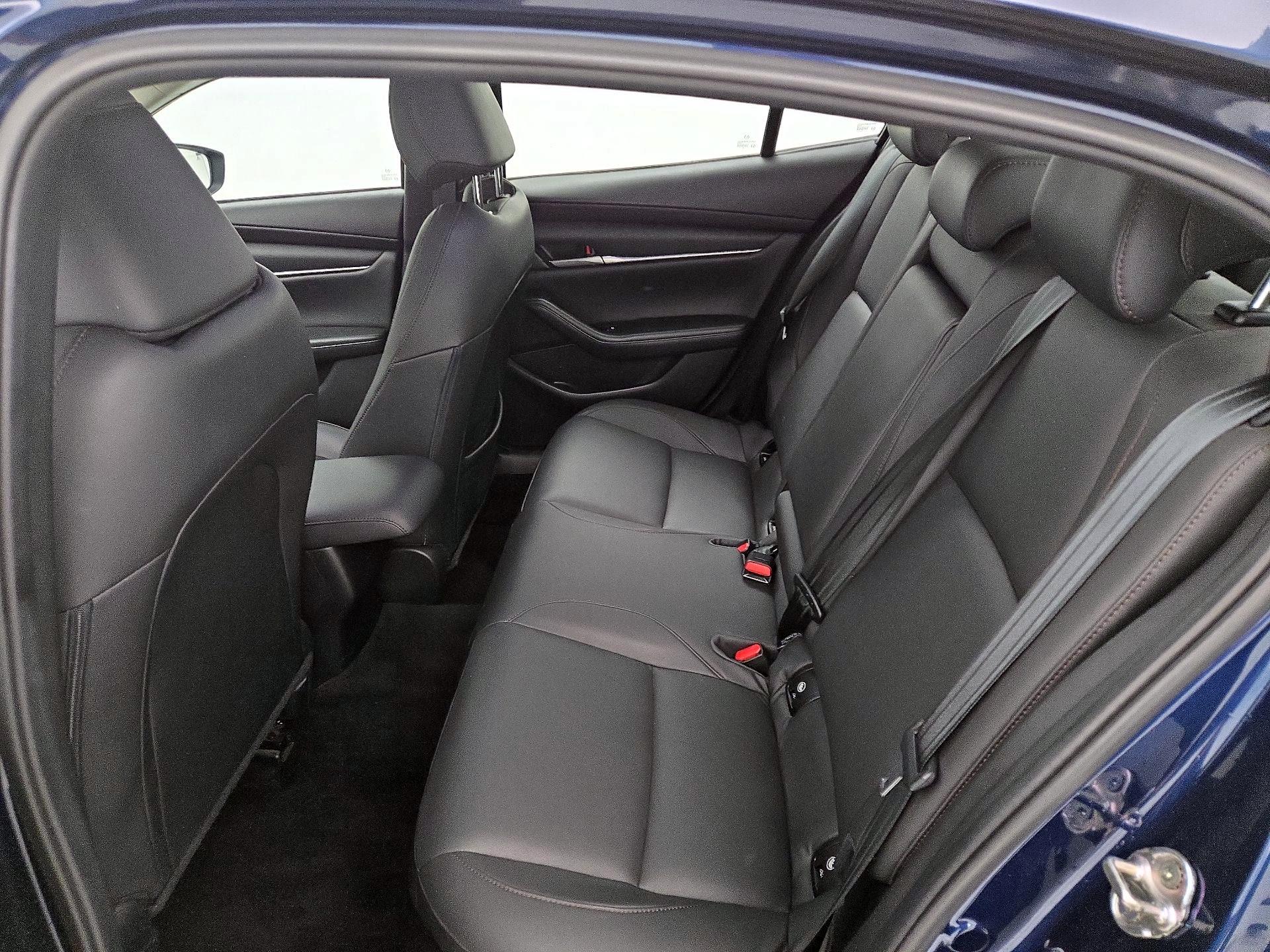 Thumbnail: 2022 Mazda Mazda3 - 19