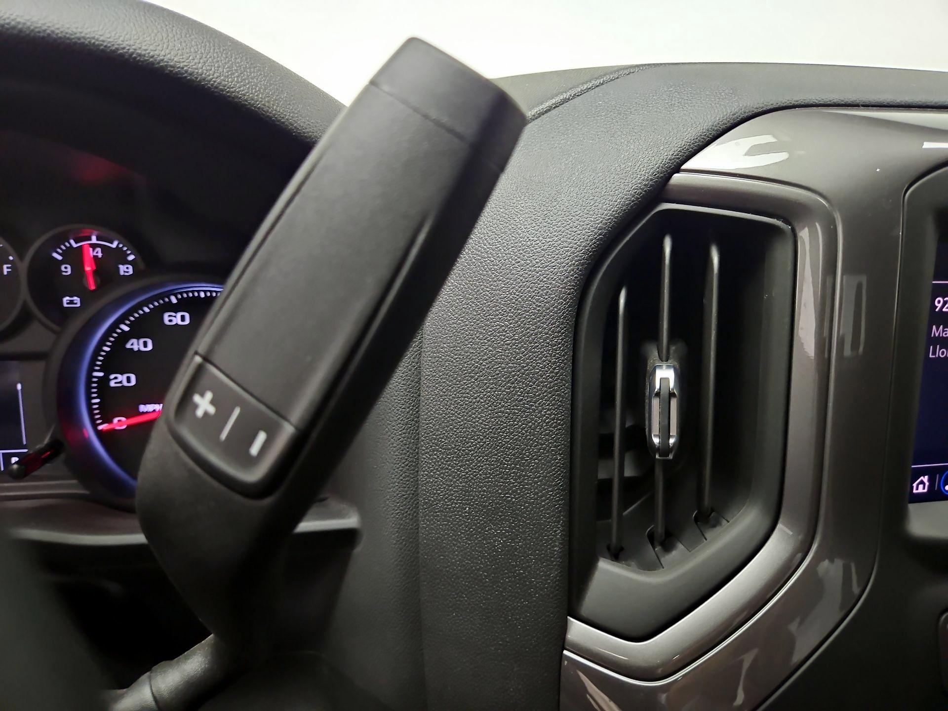 Thumbnail: 2022 Chevrolet Silverado 1500 - 17
