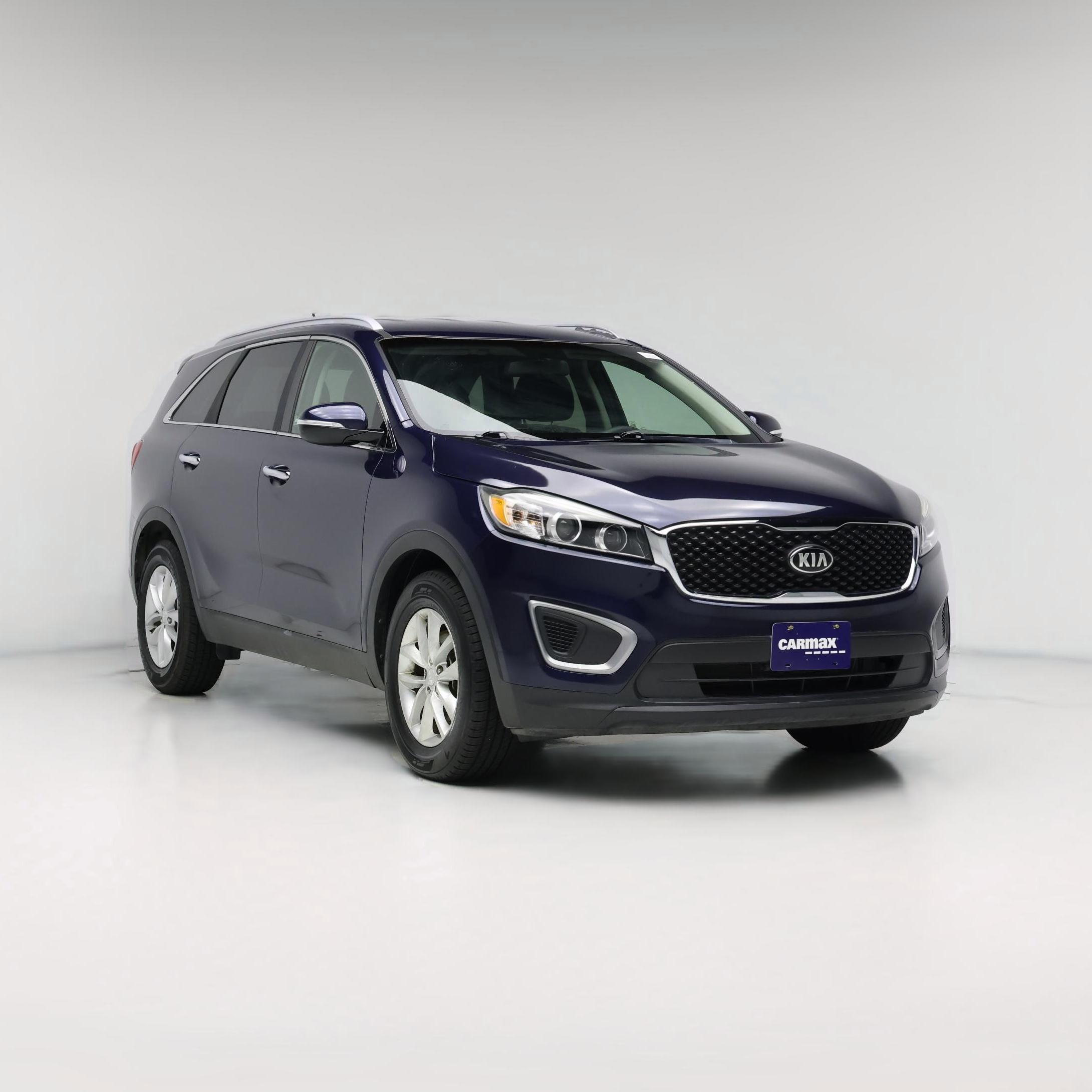 Thumbnail: 2016 Kia Sorento - 1