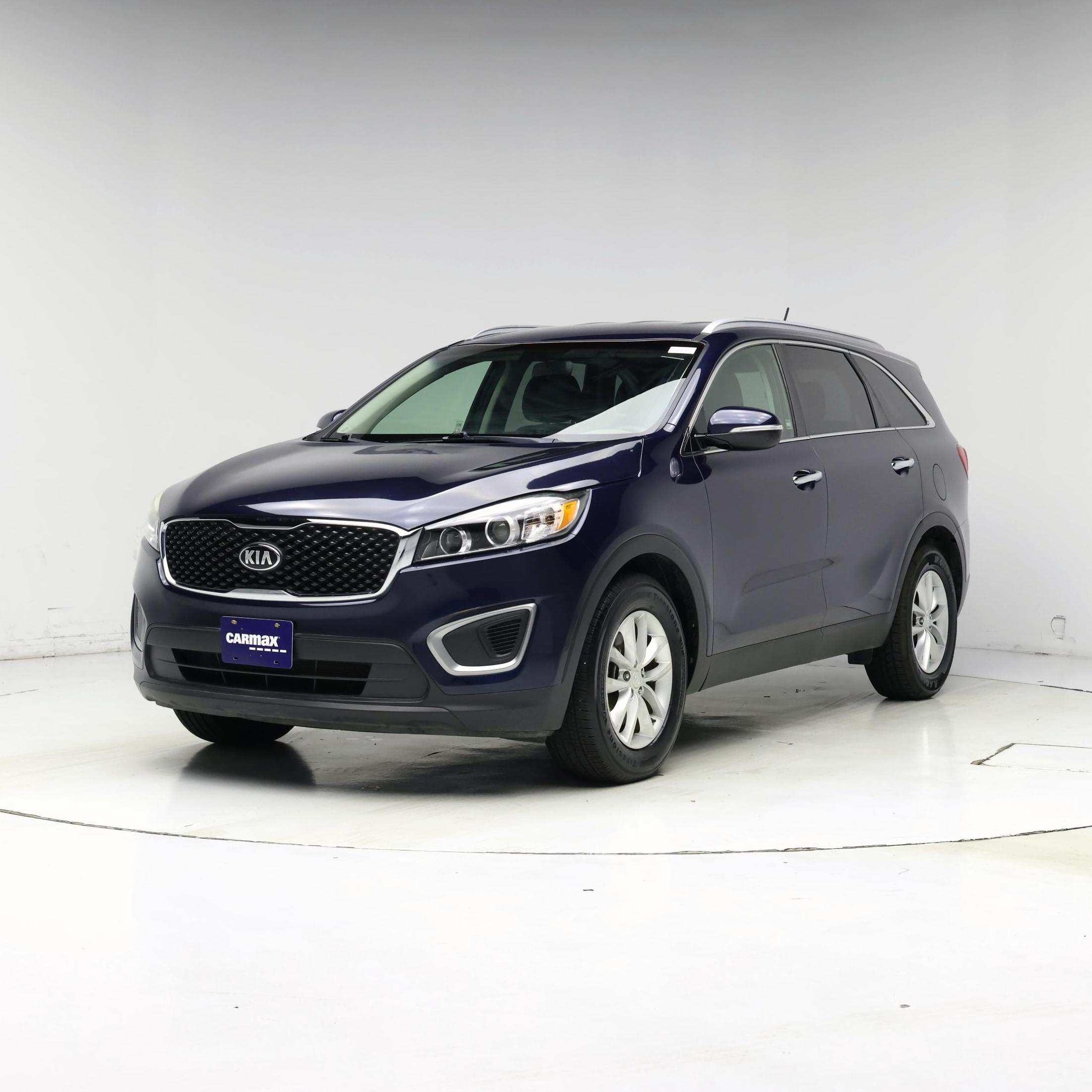 Thumbnail: 2016 Kia Sorento - 4