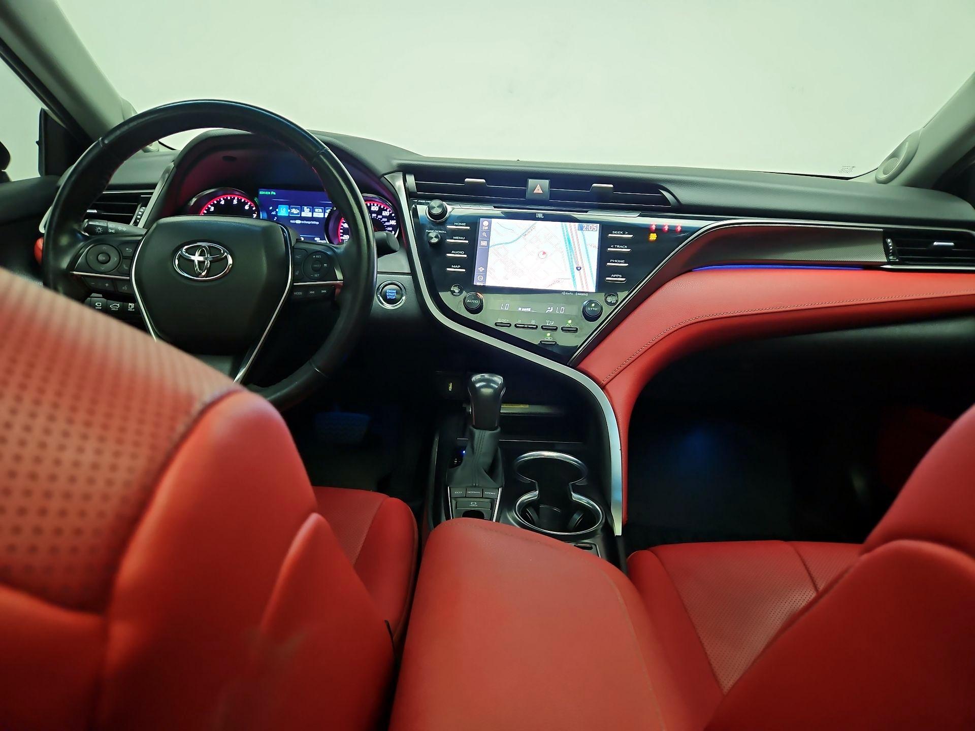 Thumbnail: 2020 Toyota Camry - 9